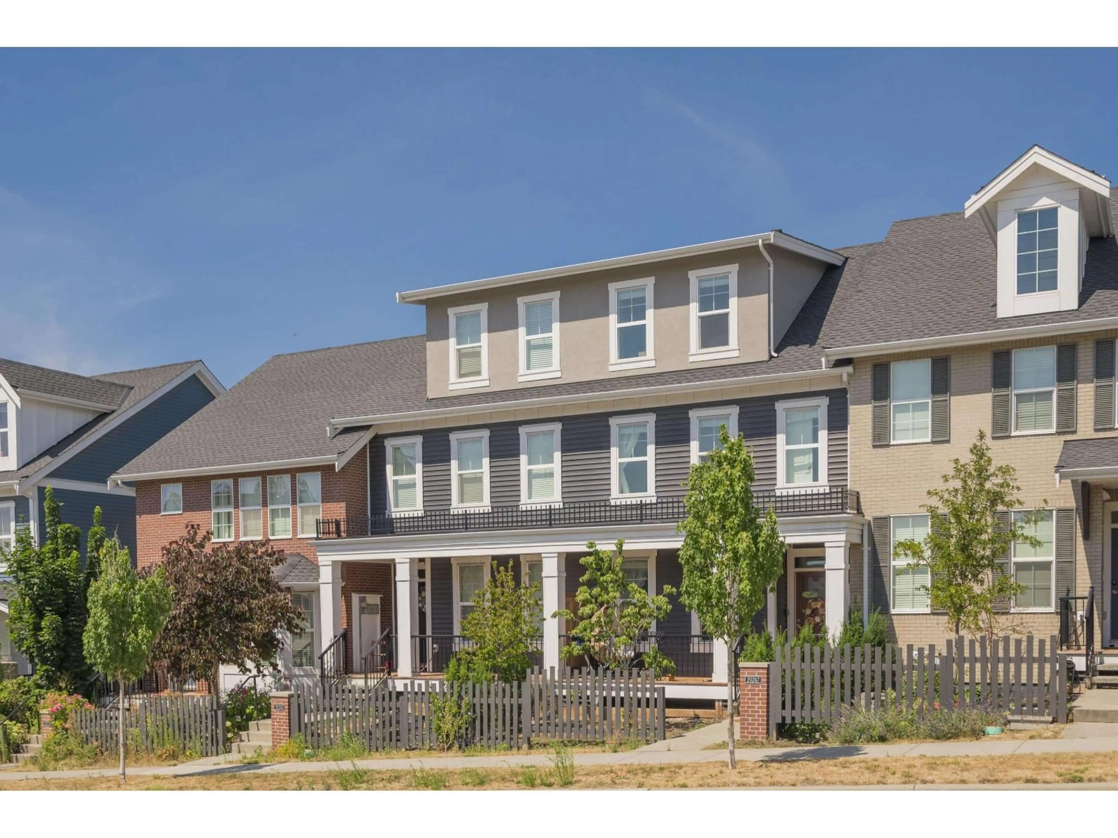 Home with vinyl exterior material, street for 20247 82B, Langley British Columbia V2Y0Y9