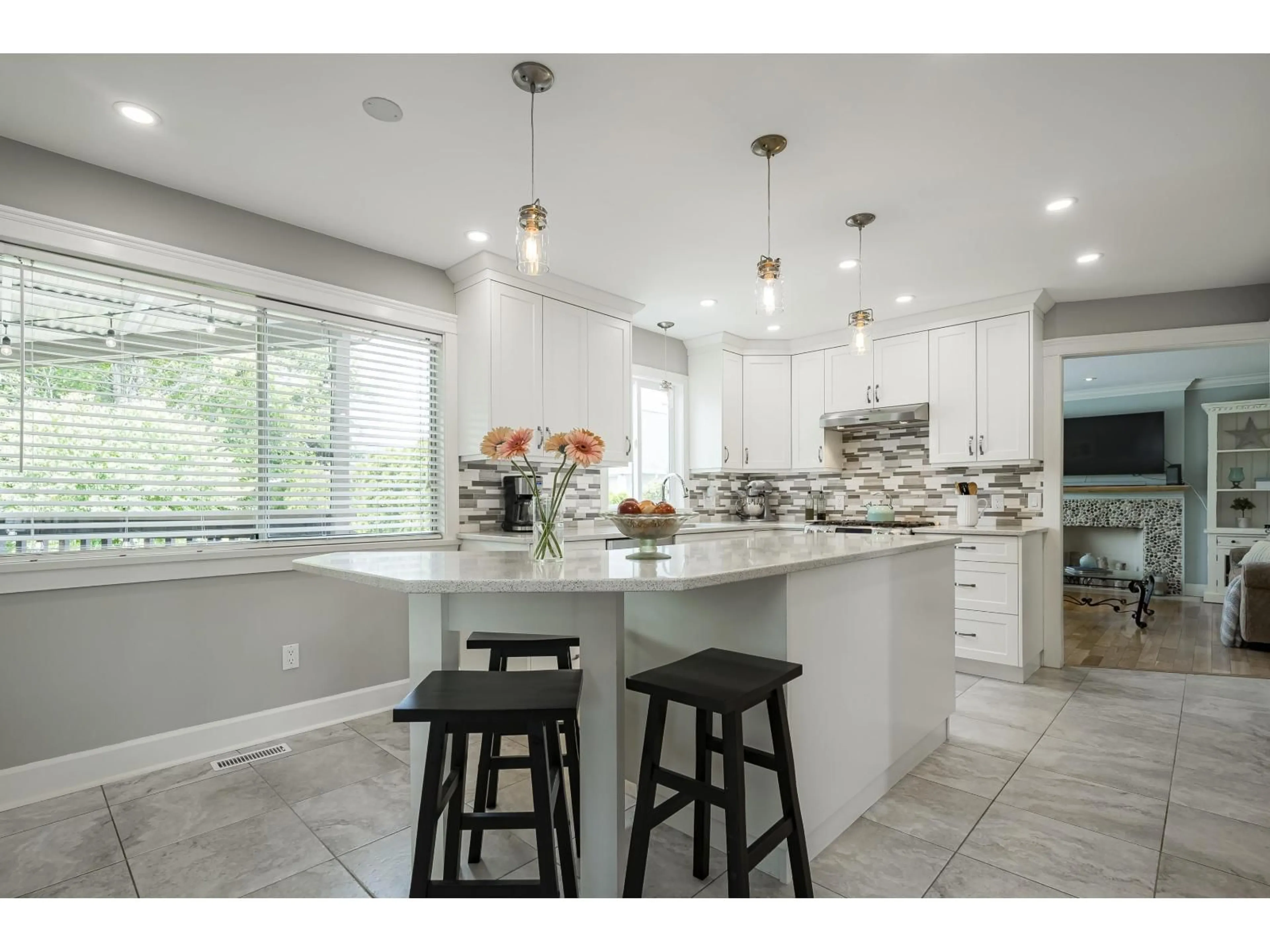 Contemporary kitchen, ceramic/tile floor for 20349 90, Langley British Columbia V1M1Y6