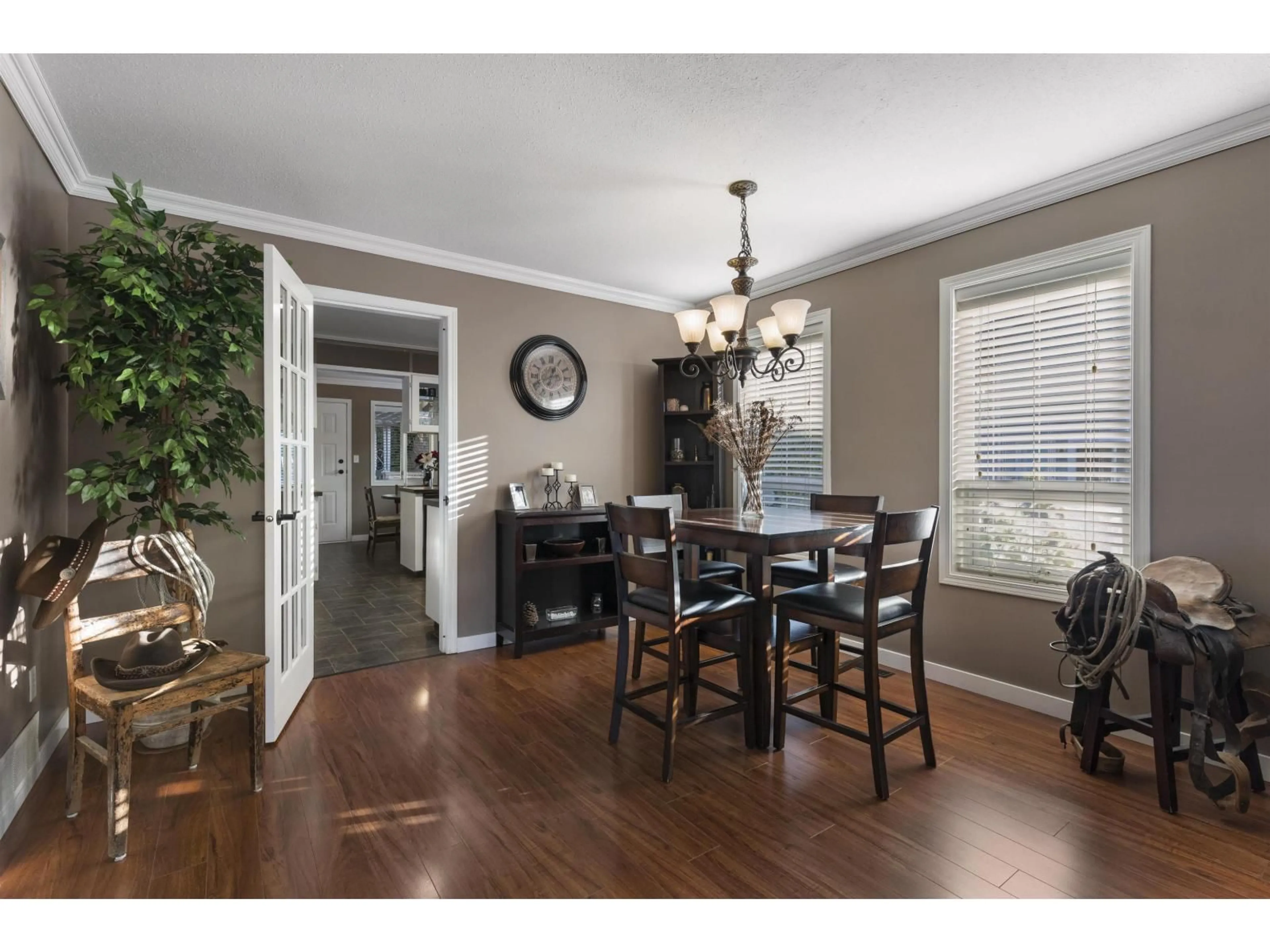 Dining room, wood/laminate floor for 1636 AGASSIZ-ROSEDALE HIGHWAY NO 9 HIGHWAY, Agassiz British Columbia V0M1A3