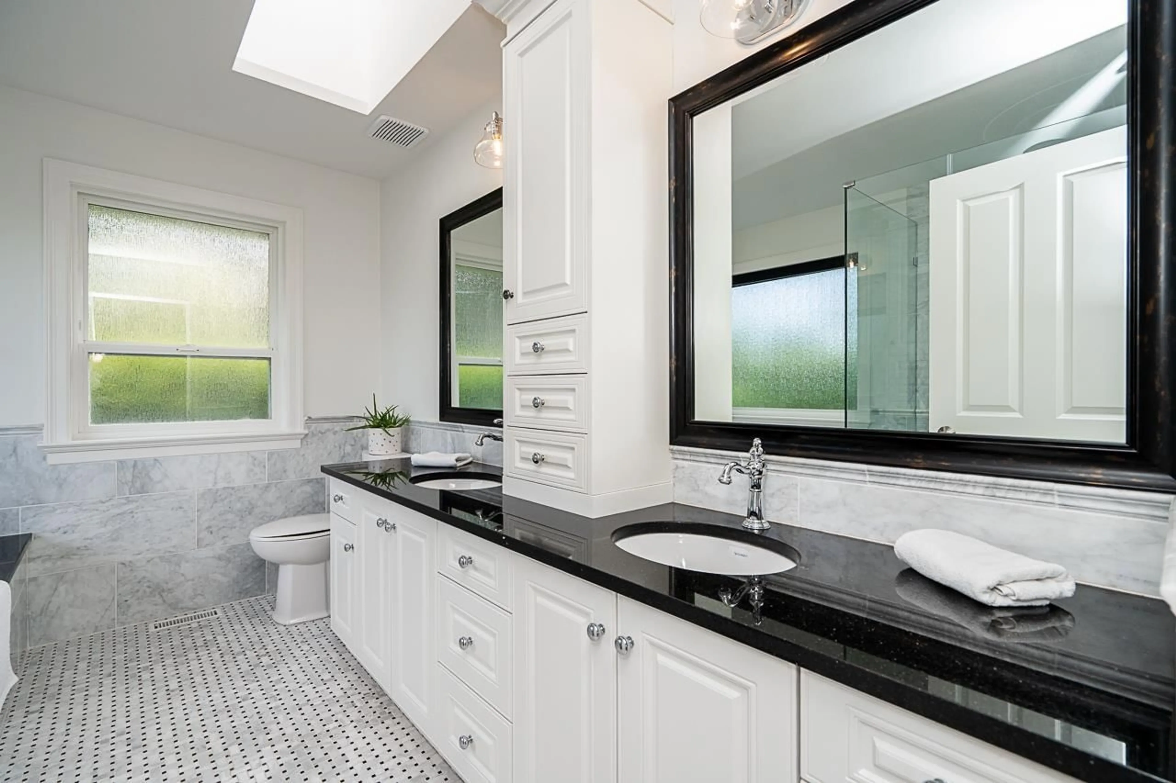 Contemporary bathroom, ceramic/tile floor for 15535 36B, Surrey British Columbia V3Z0H1
