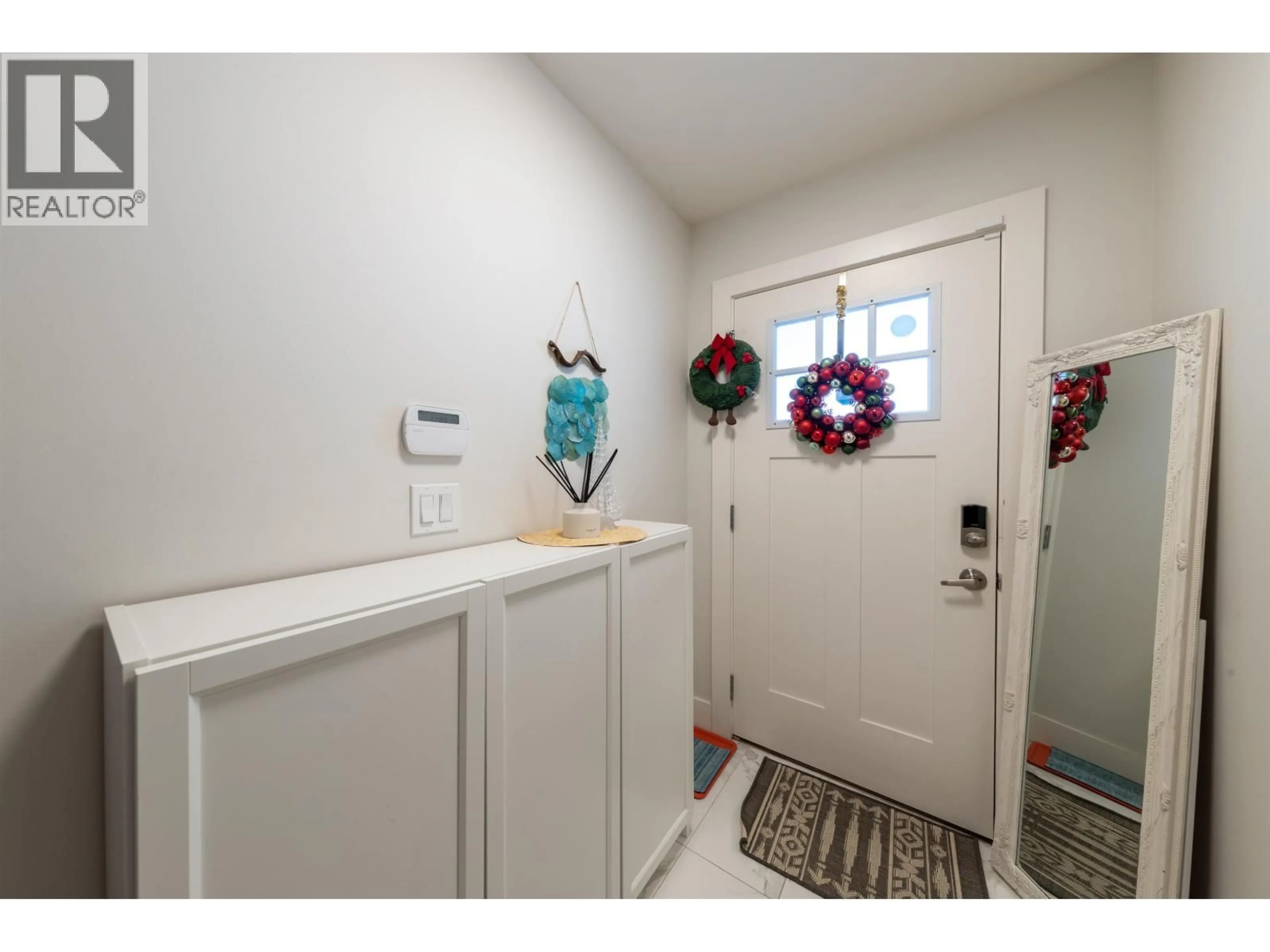 Indoor entryway for 9 - 9211 MCKIM WAY, Richmond British Columbia V6X0T1