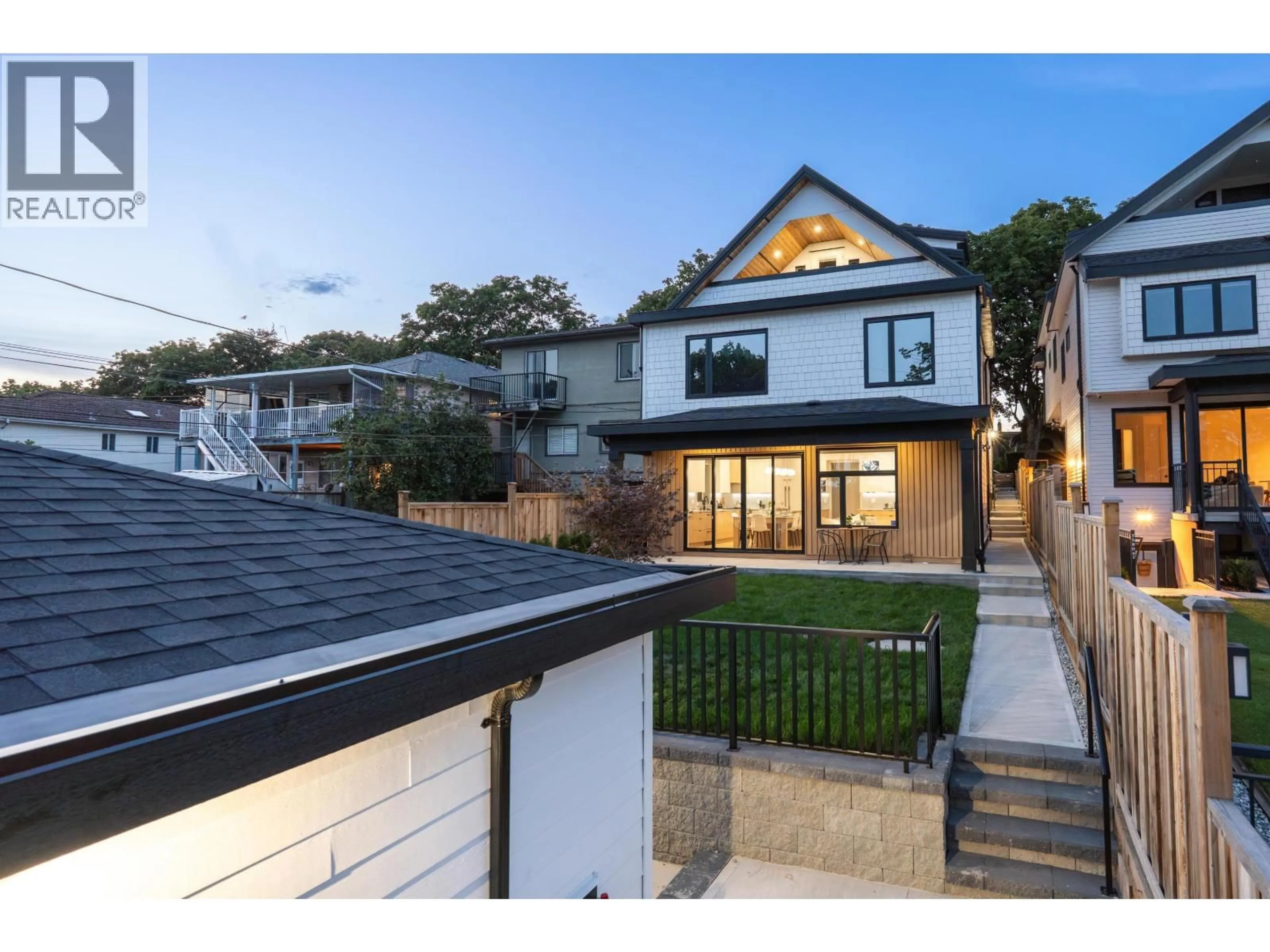 A pic from outside/outdoor area/front of a property/back of a property/a pic from drone, street for 2 - 3576 PENDER STREET, Vancouver British Columbia V5K2E3