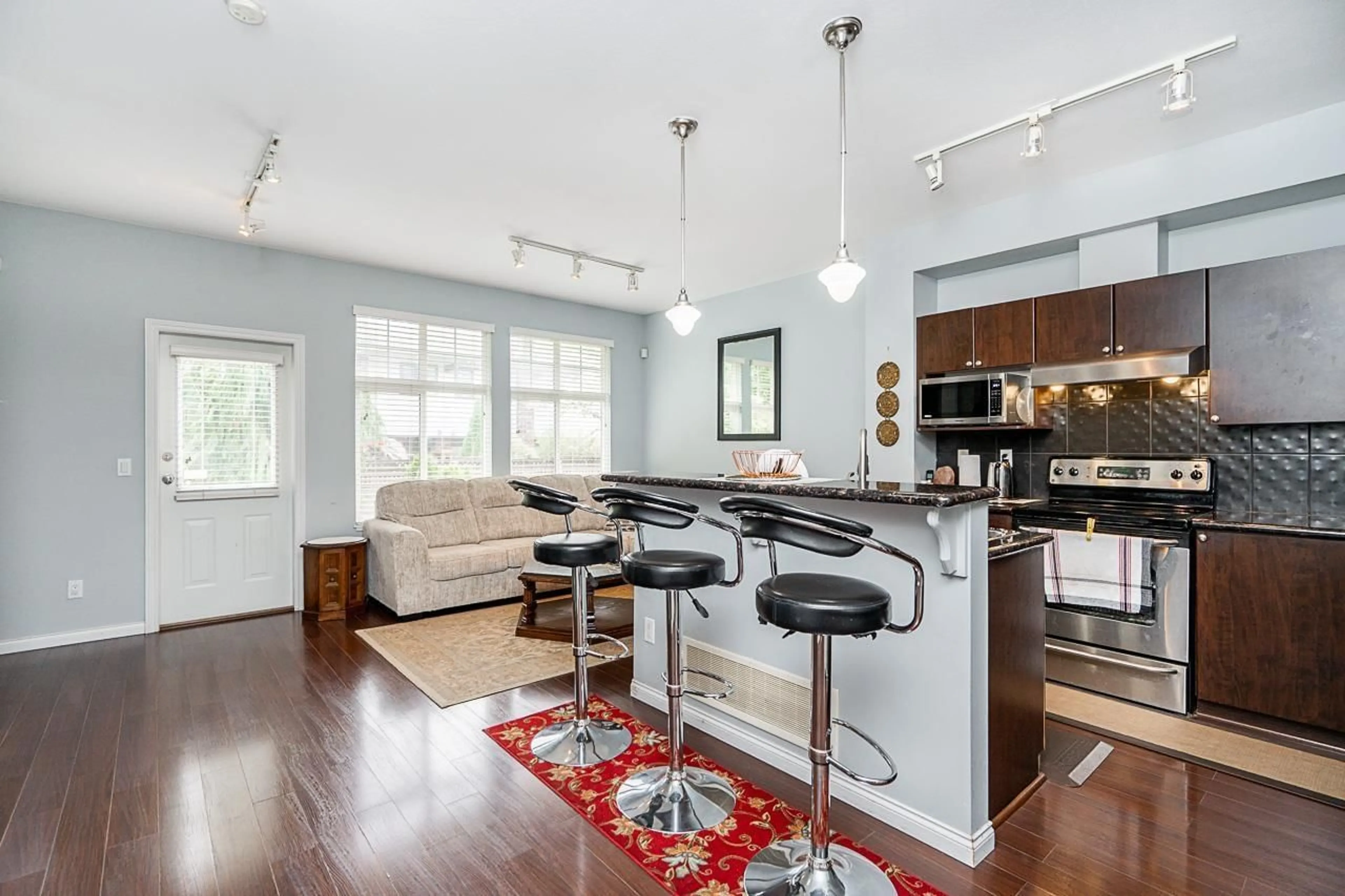 Open concept kitchen, unknown for 35 - 7518 138, Surrey British Columbia V3W1S1