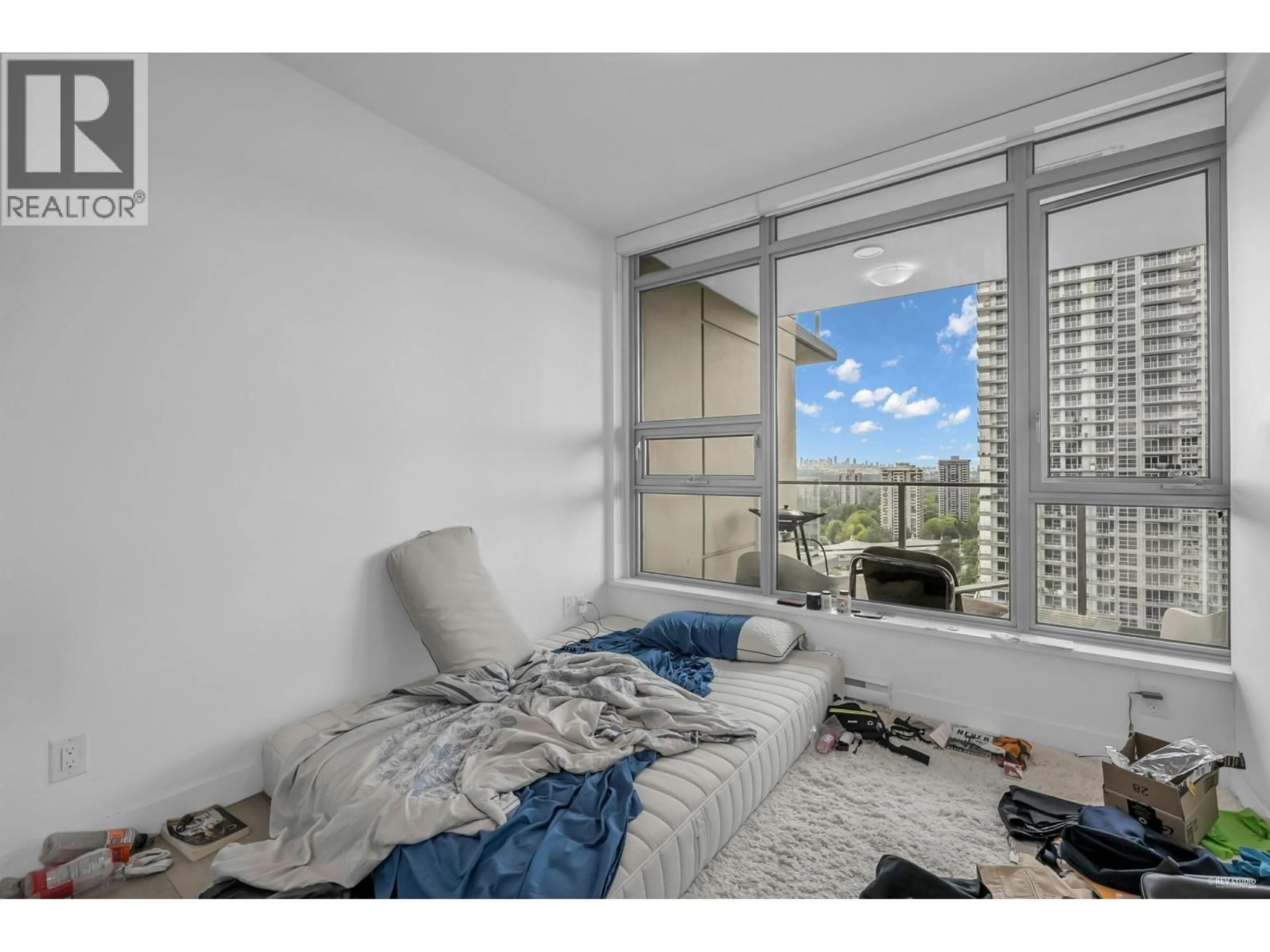 Bedroom with bed, unknown for 1702 - 518 WHITING WAY, Coquitlam British Columbia V3J0H7
