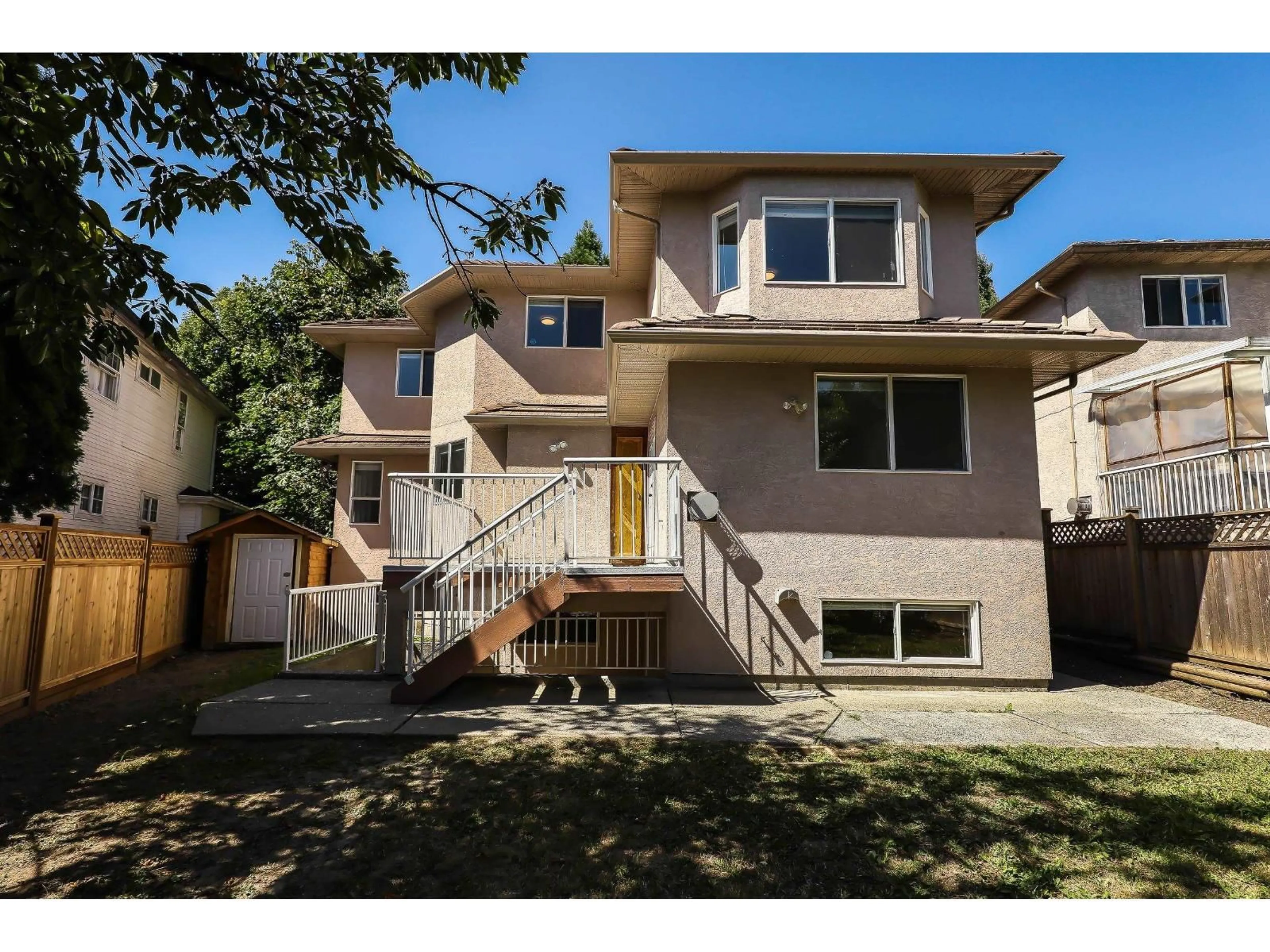 Home with vinyl exterior material, street for 8066 168, Surrey British Columbia V4N4Y8