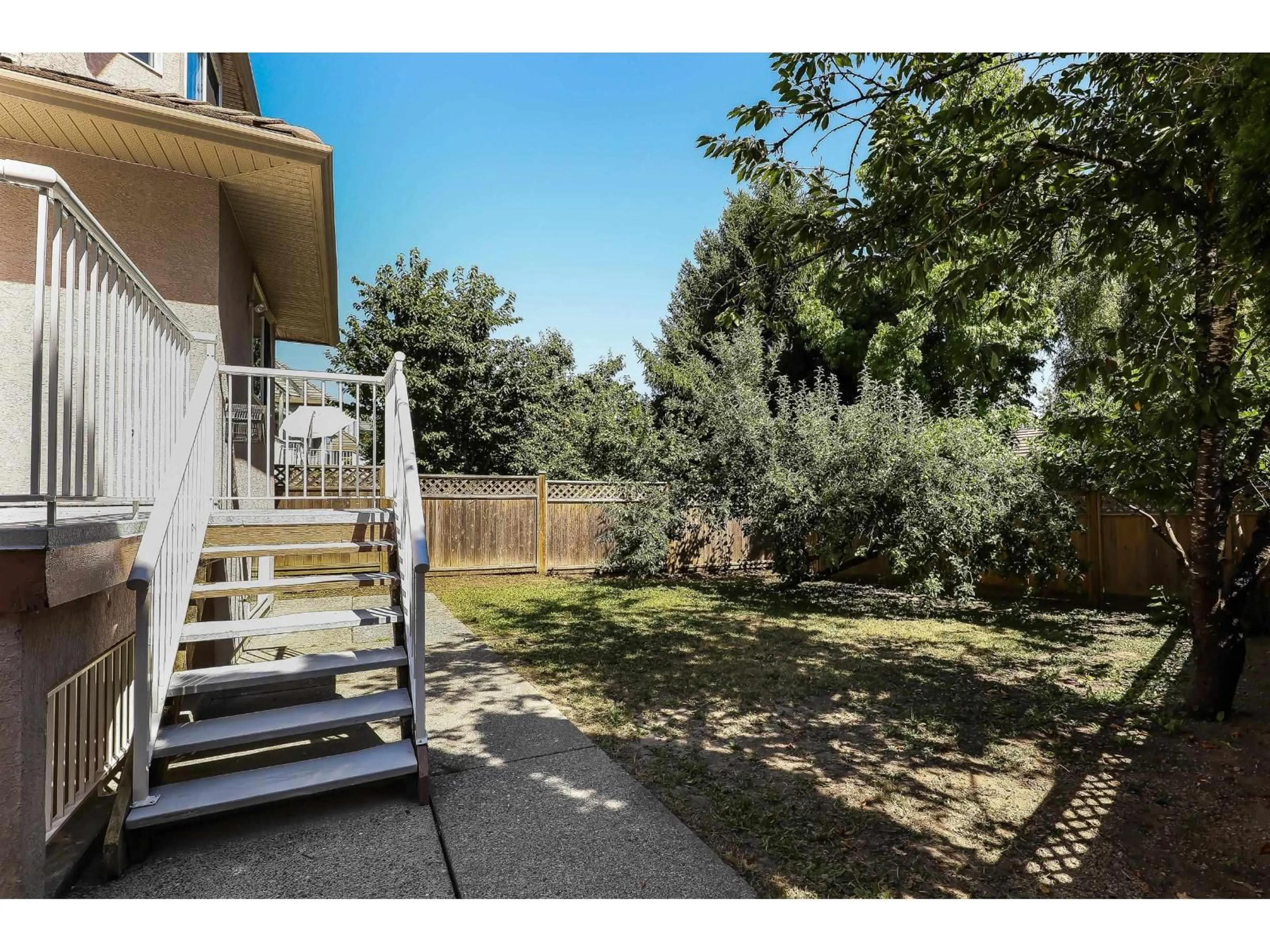 Patio, unknown for 8066 168, Surrey British Columbia V4N4Y8