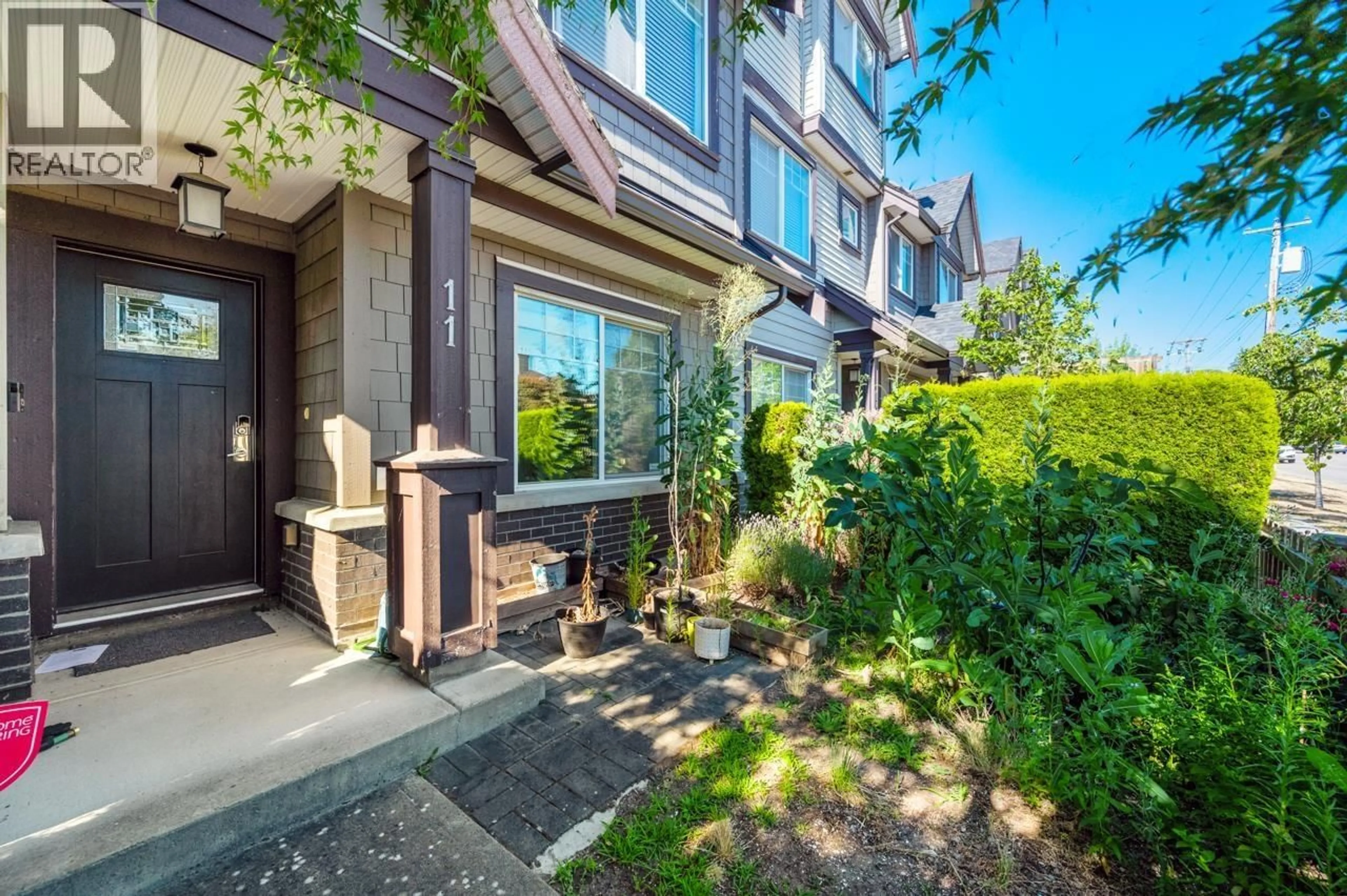 Patio, street for 11 - 9733 BLUNDELL ROAD, Richmond British Columbia V6Y1K8