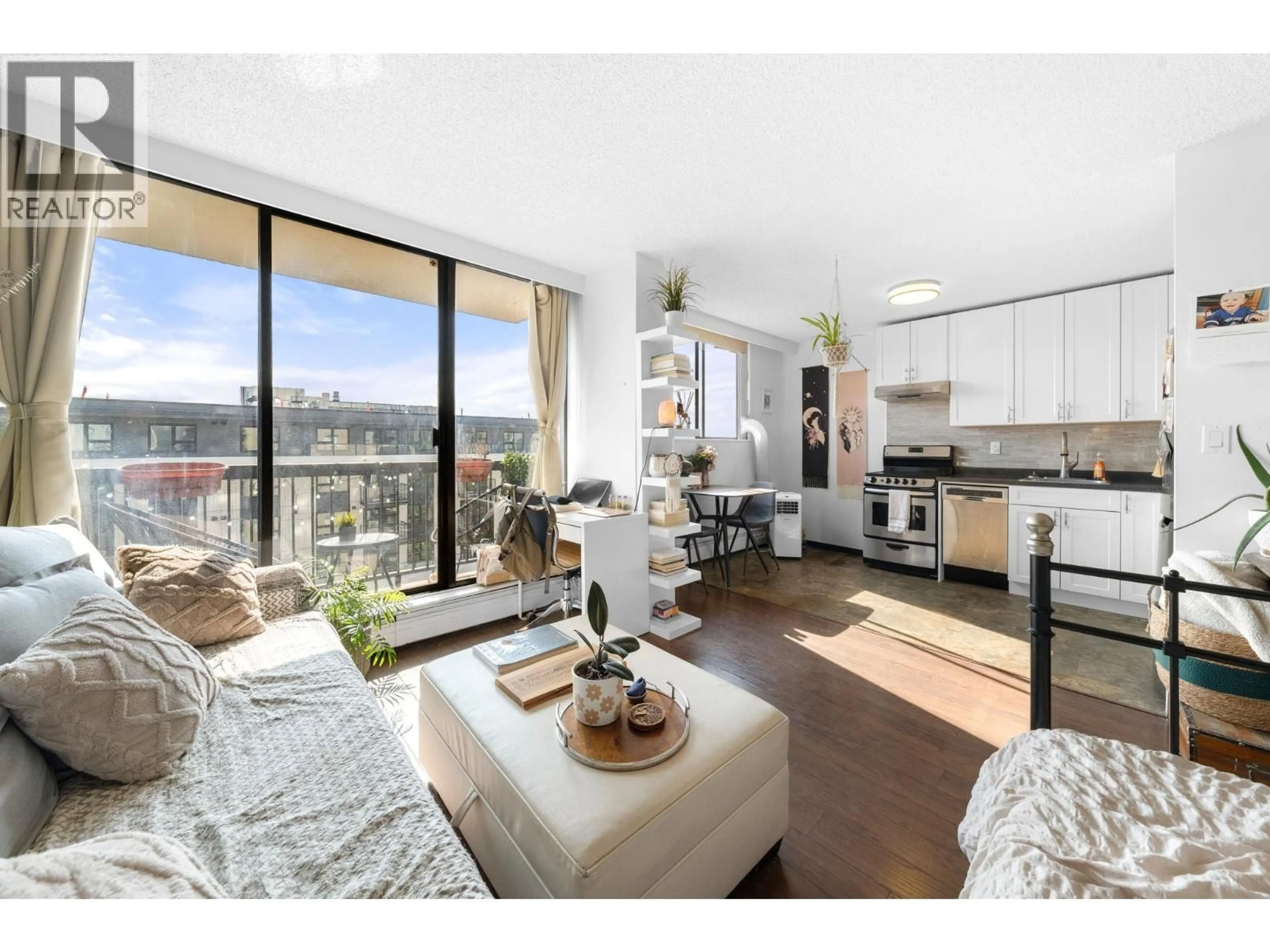 Unknown for 706 - 145 ST. GEORGES AVENUE, North Vancouver British Columbia V7L3G8