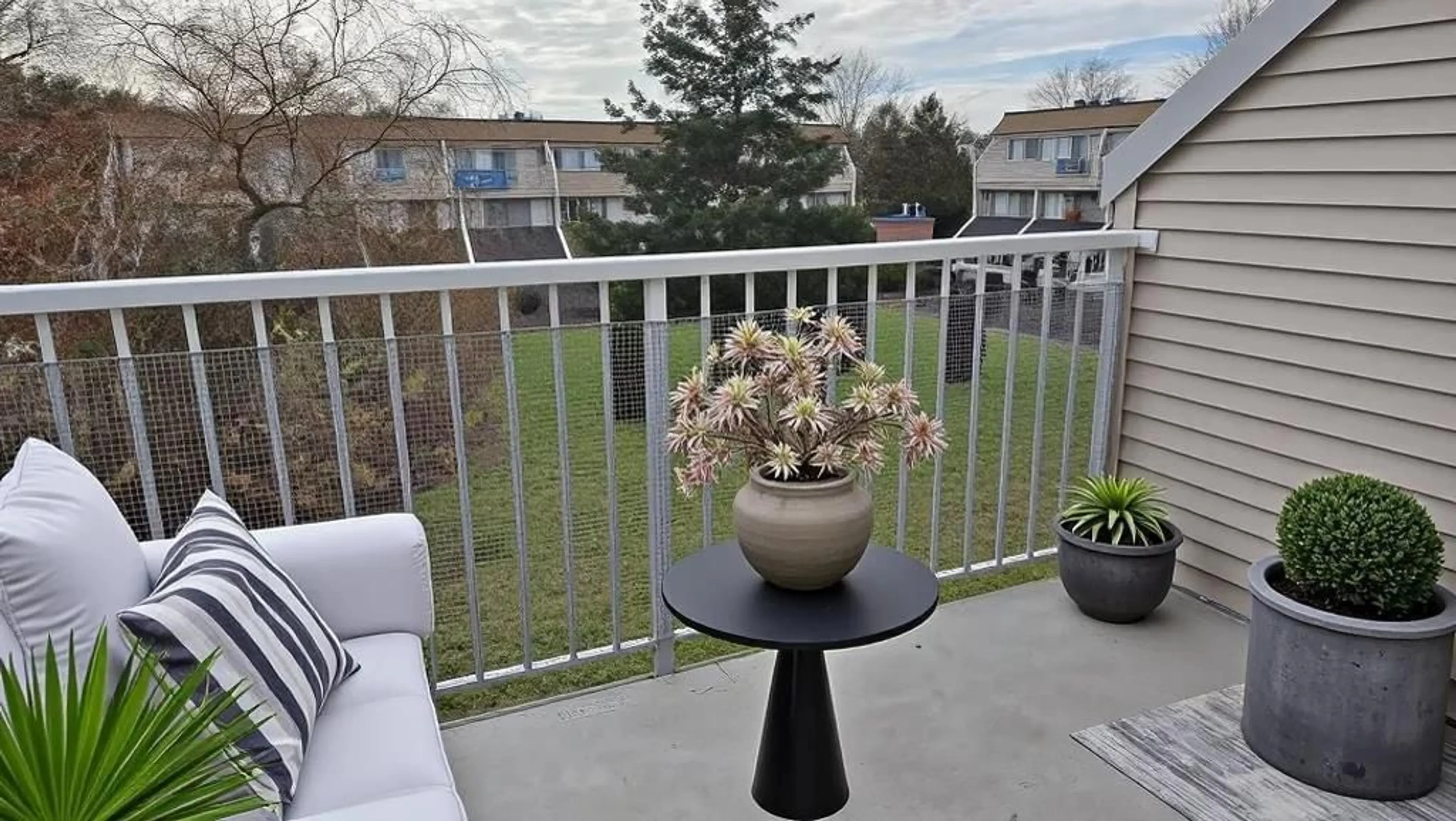 Patio, unknown for 73 - 17712 60, Surrey British Columbia V3S1V2