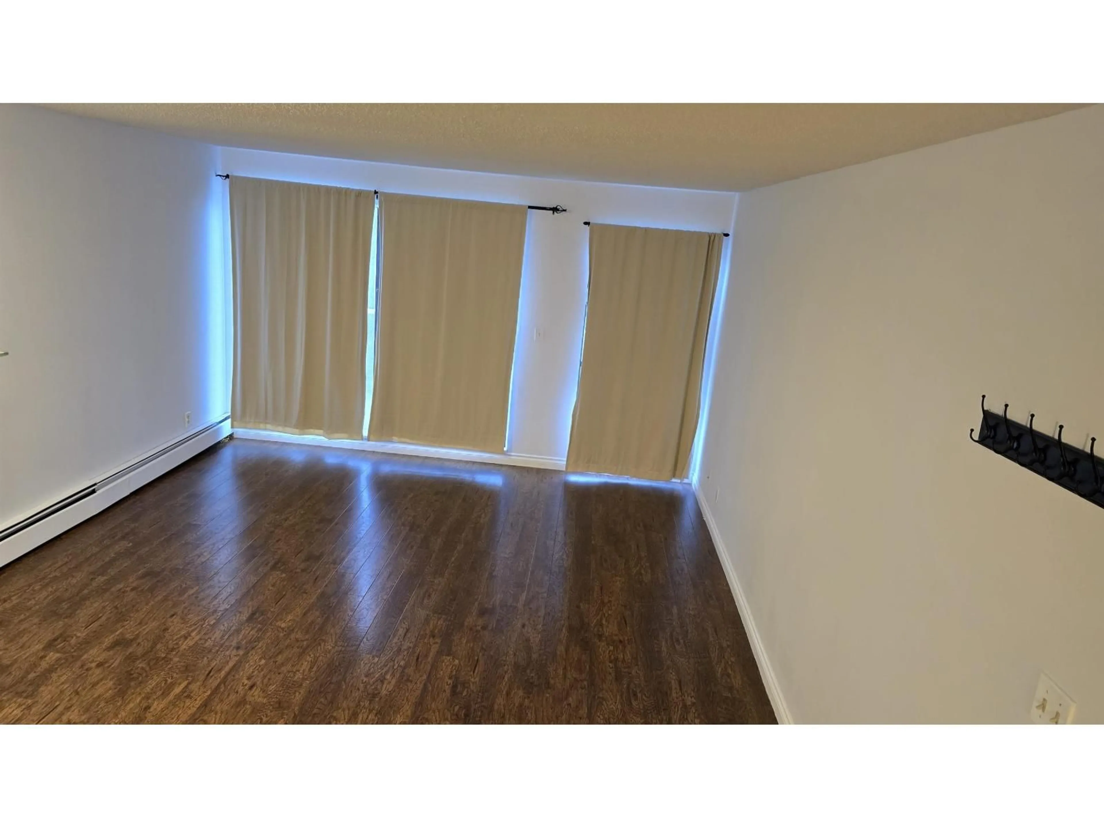 A pic of a room for 73 - 17712 60, Surrey British Columbia V3S1V2