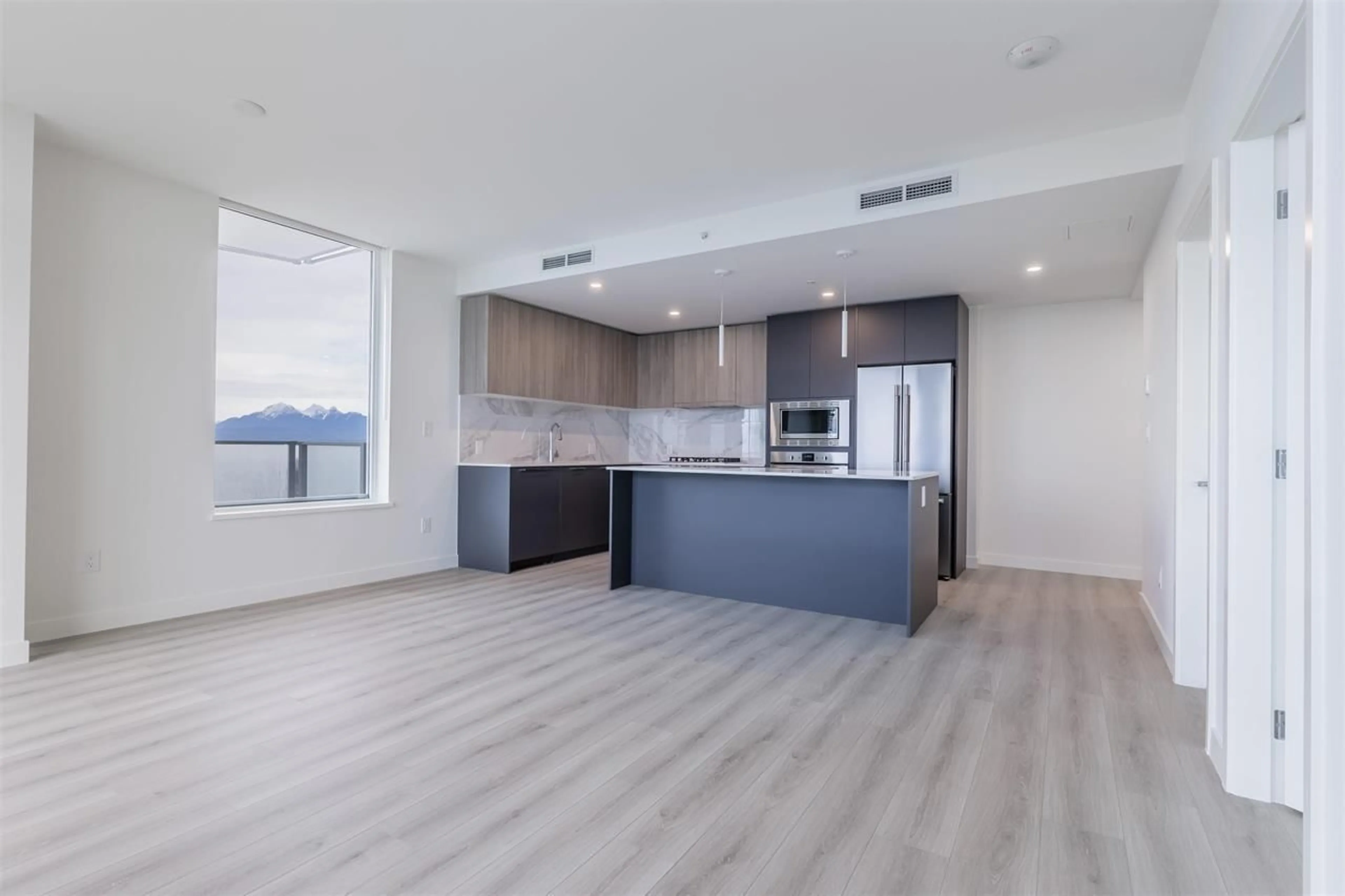 Open concept kitchen, unknown for 2206 - 8551 201, Langley British Columbia V2Y3Y4