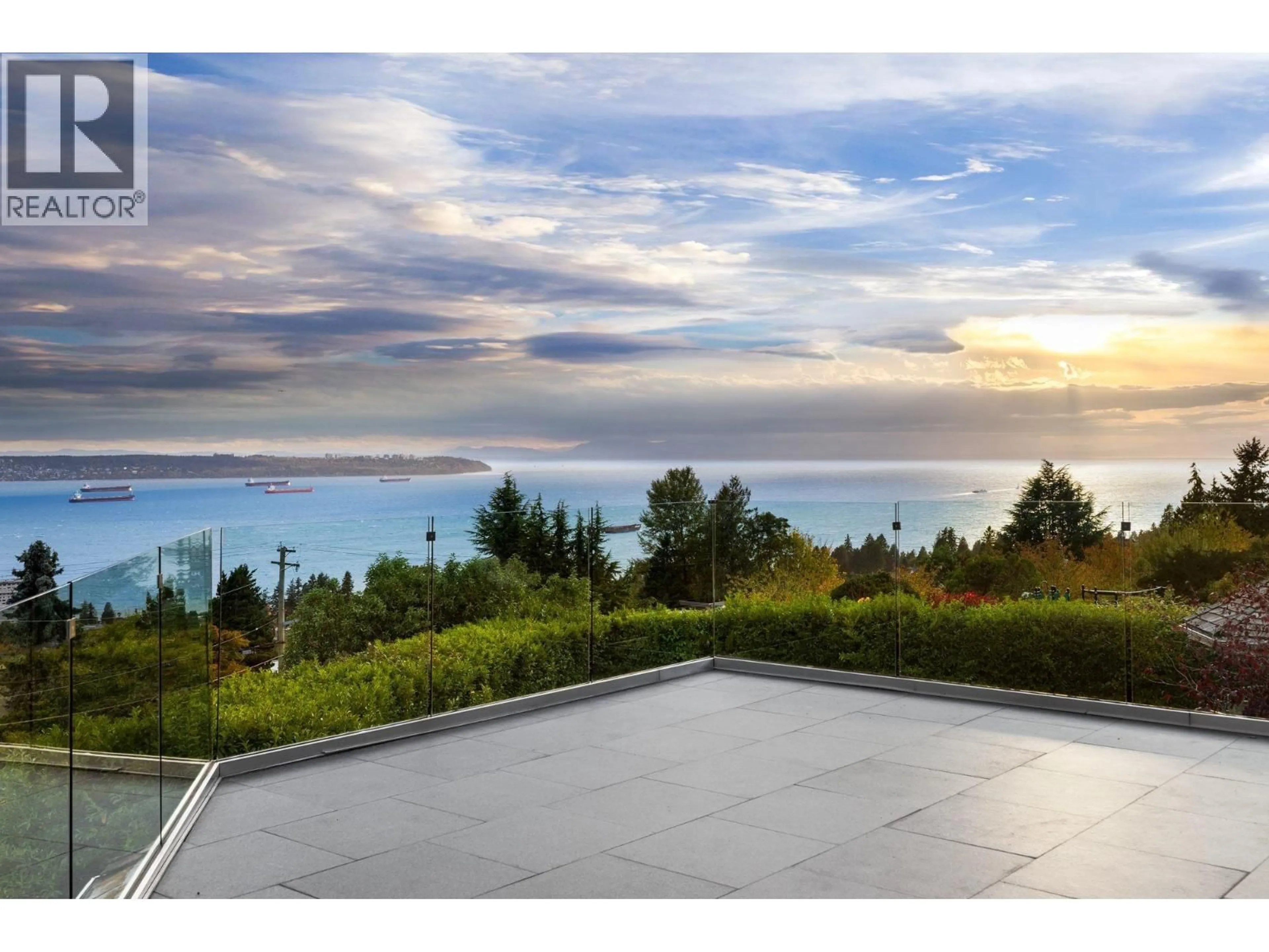 Patio, water/lake/river/ocean view for 2278 ORCHARD LANE, West Vancouver British Columbia V7V4X6