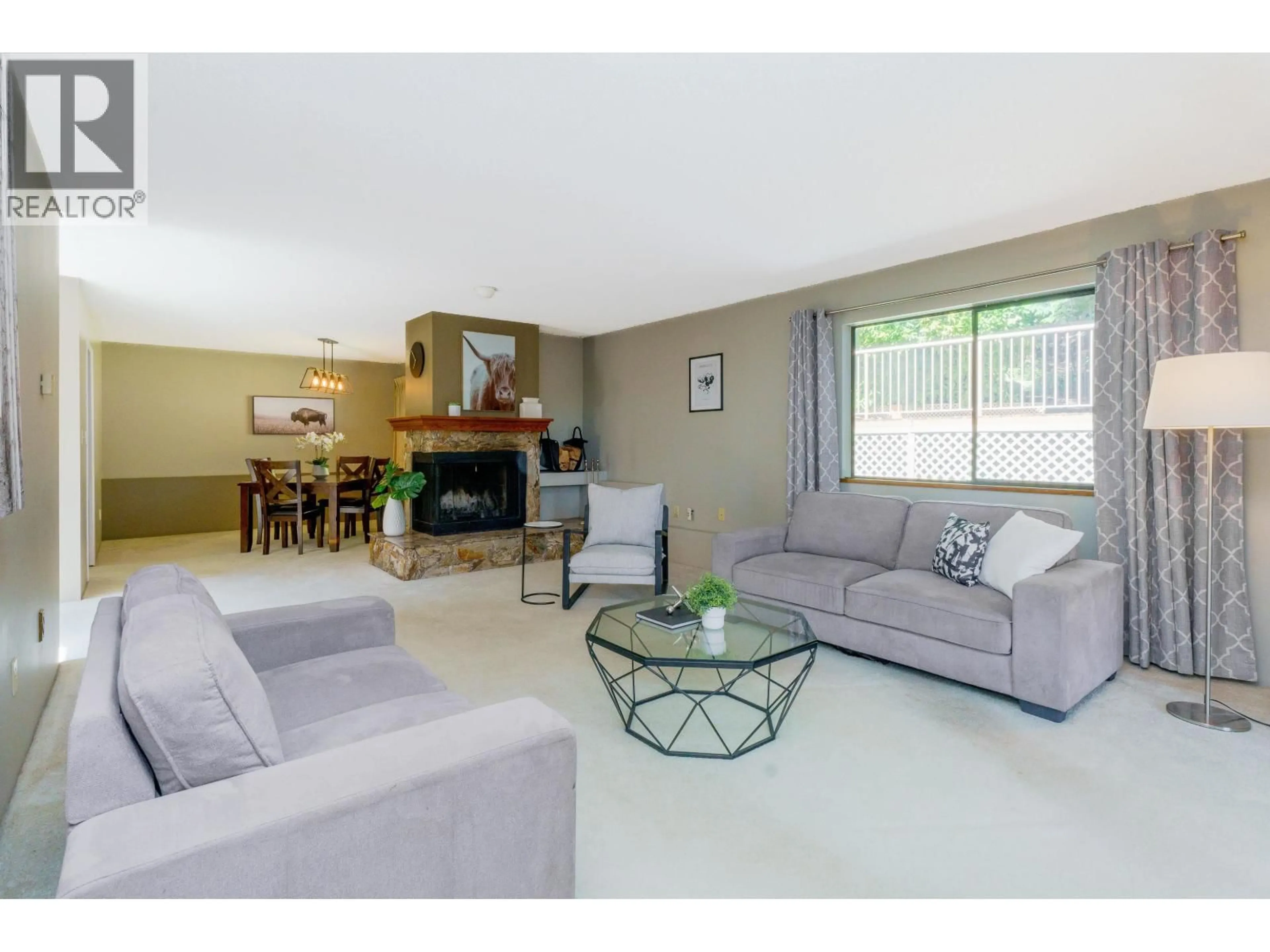 Living room with furniture, unknown for 1261 LANSDOWNE DRIVE, Coquitlam British Columbia V3E1S6