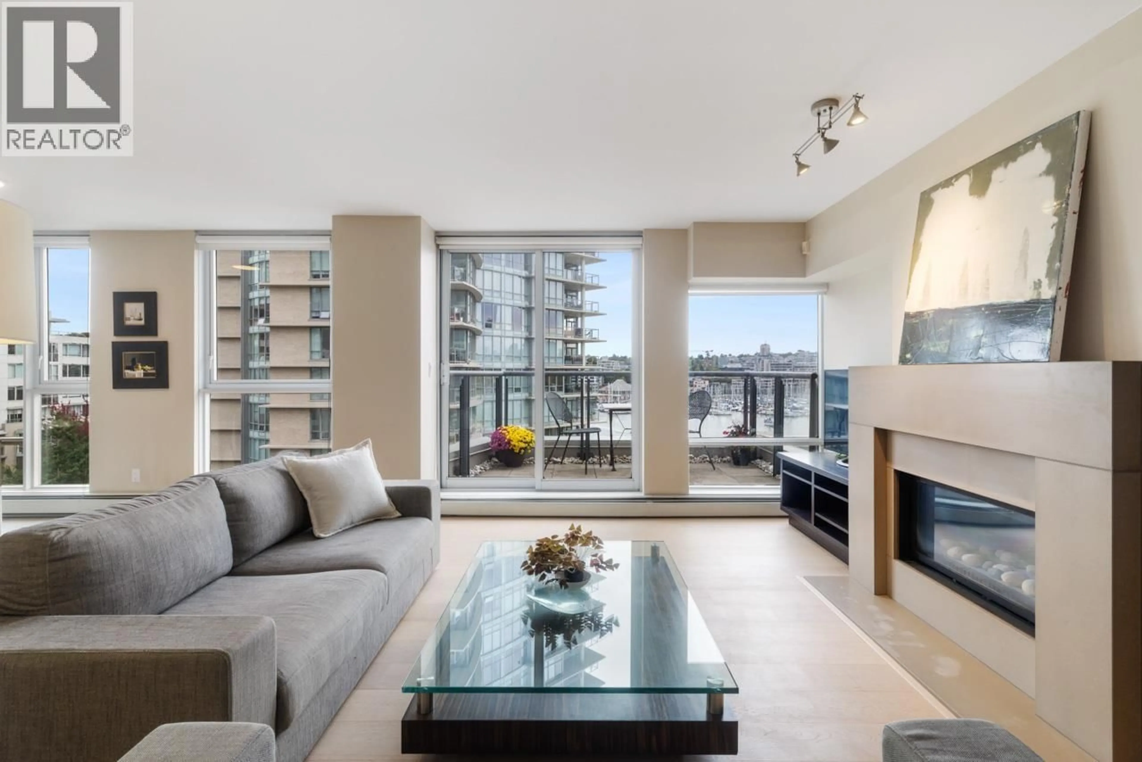 Living room with furniture, unknown for 805 - 1383 MARINASIDE CRESCENT, Vancouver British Columbia V6Z2W9