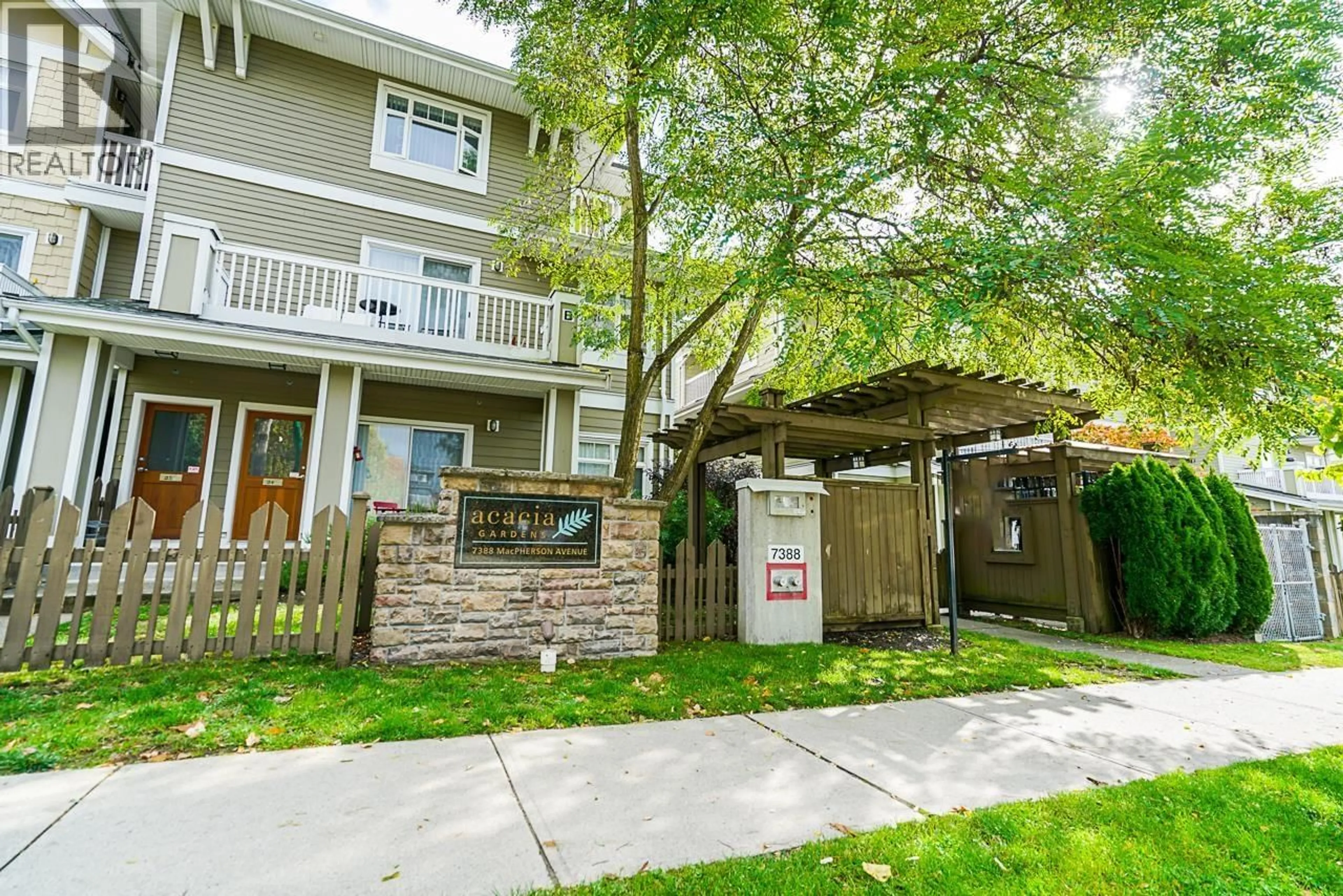 Patio, street for 160 - 7388 MACPHERSON AVENUE, Burnaby British Columbia V5J0A1