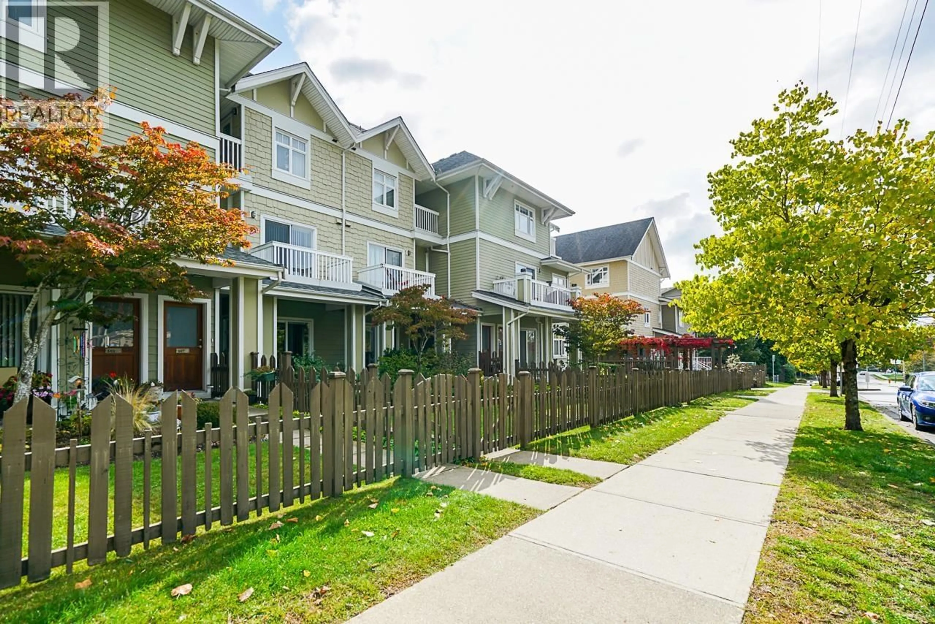 Patio, street for 160 - 7388 MACPHERSON AVENUE, Burnaby British Columbia V5J0A1