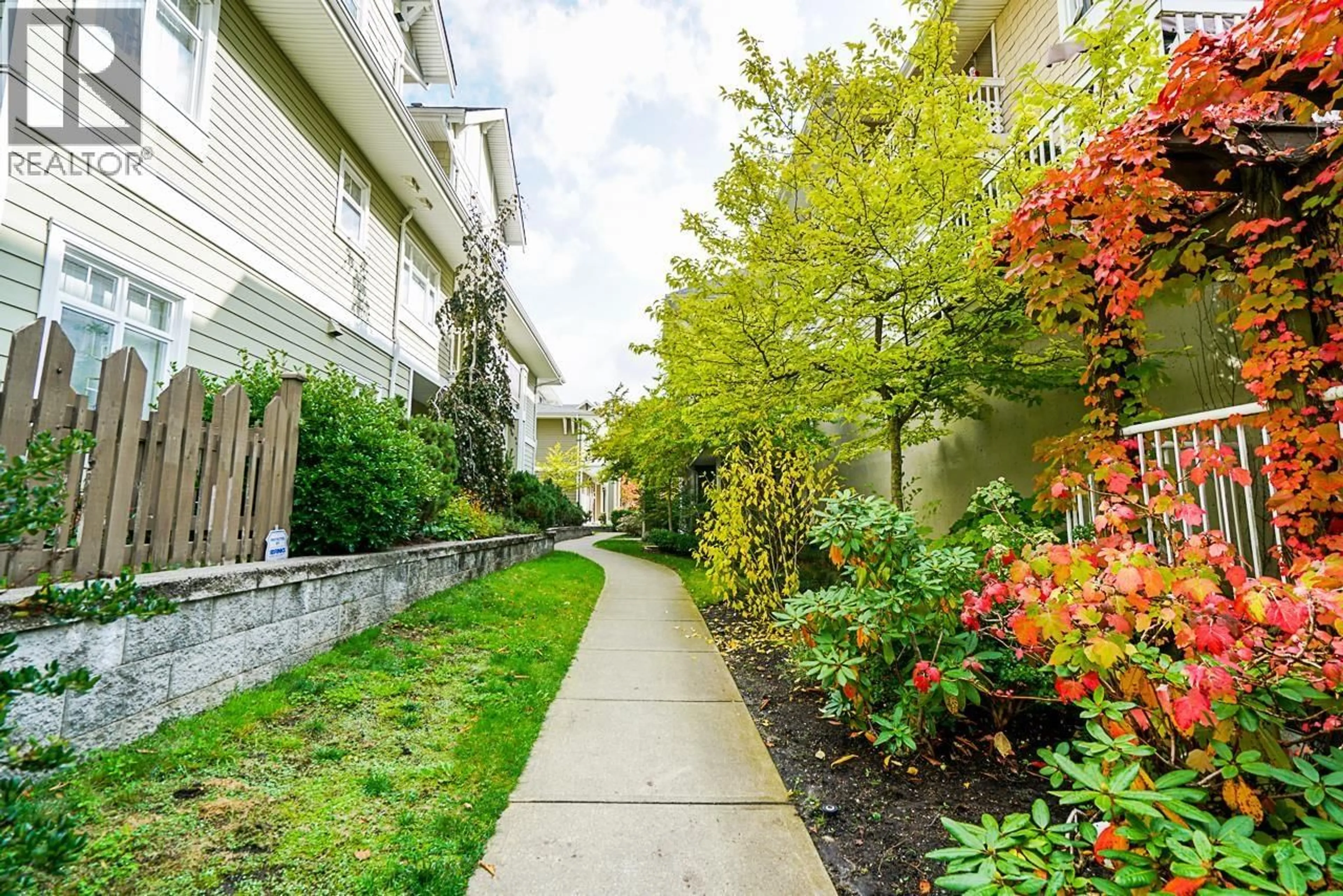 Patio, street for 160 - 7388 MACPHERSON AVENUE, Burnaby British Columbia V5J0A1
