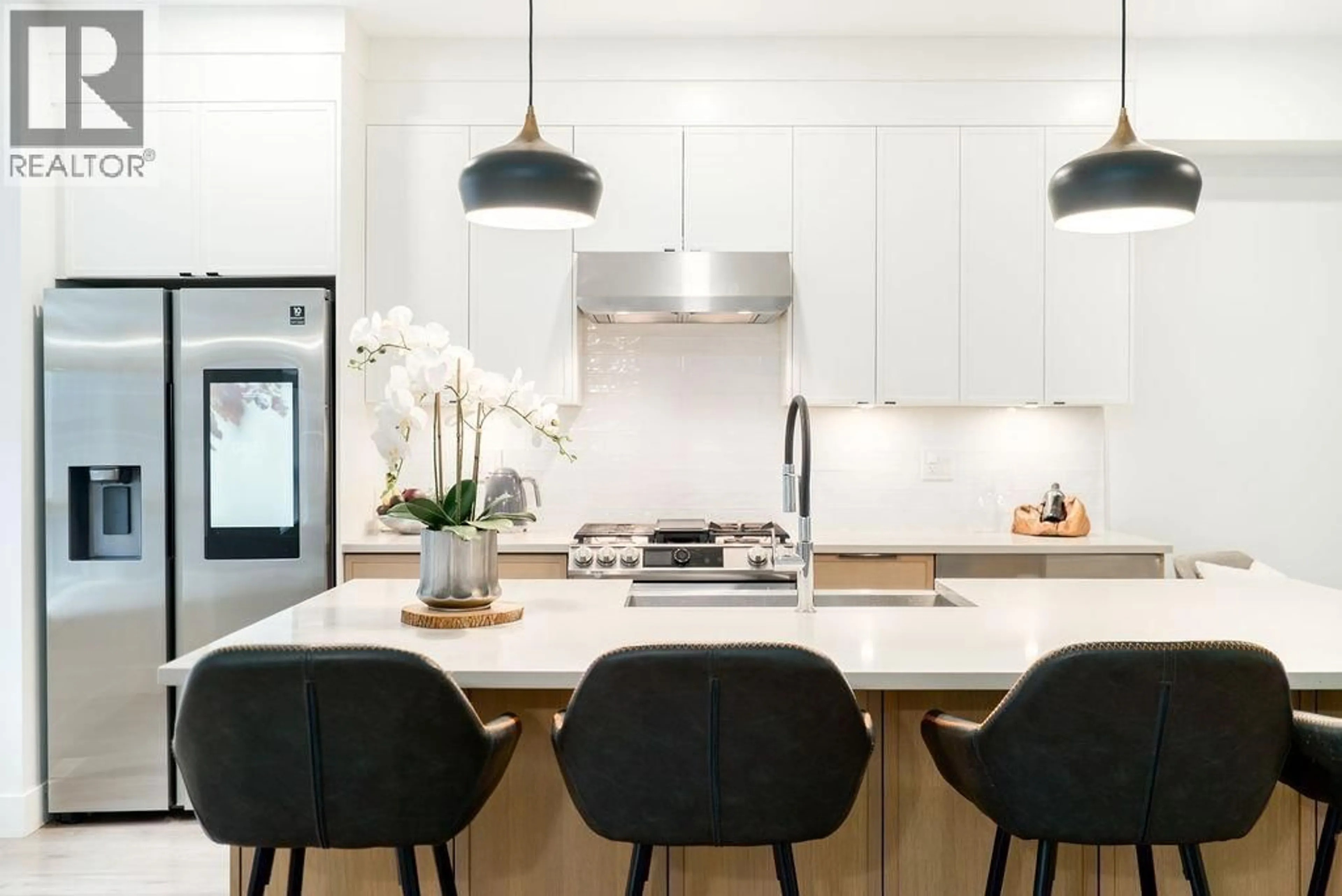 Contemporary kitchen, unknown for 106 - 3503 GISLASON AVENUE, Coquitlam British Columbia V3E0T1