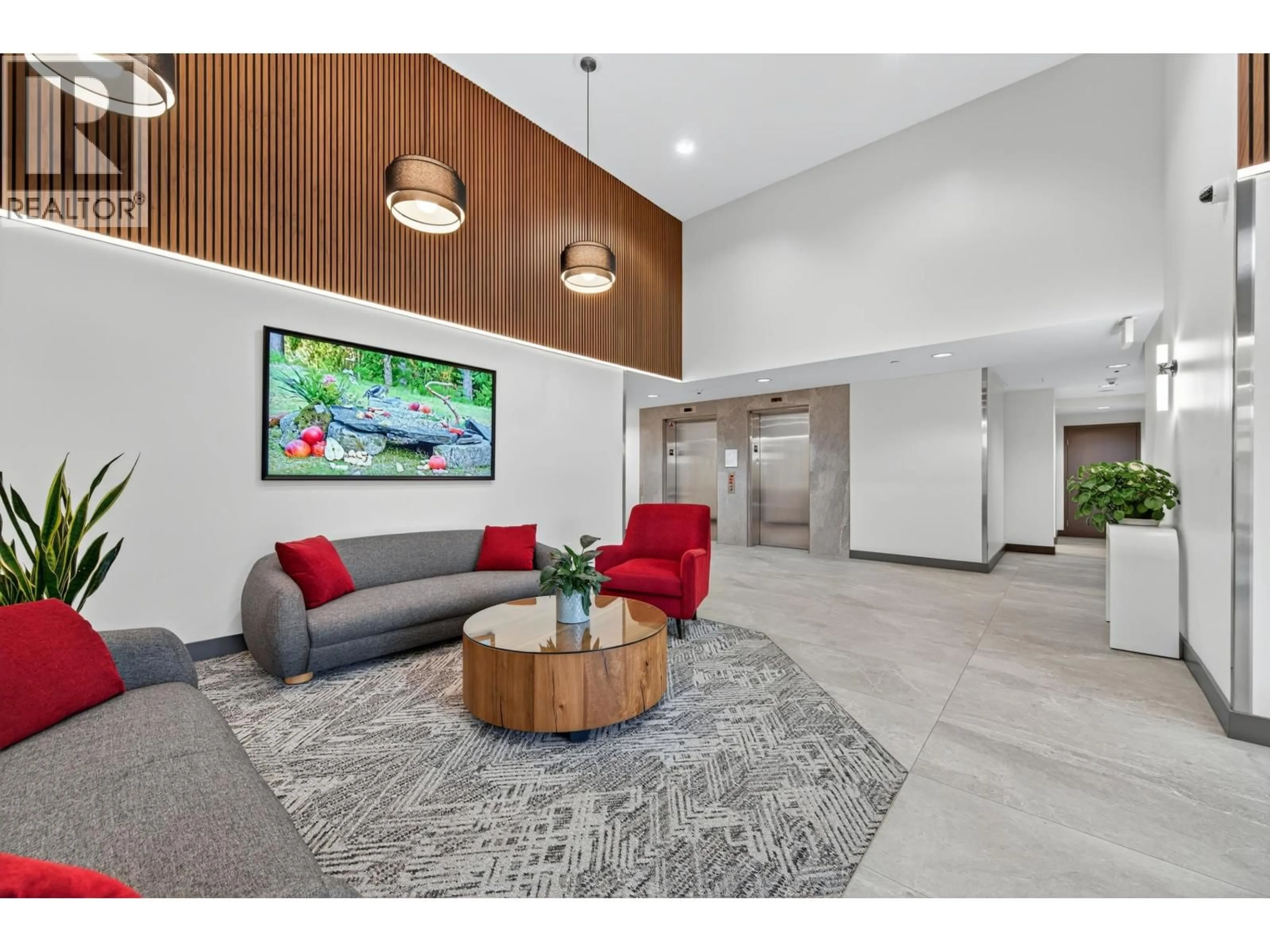 Lobby for 1803 - 6659 SOUTHOAKS CRESCENT, Burnaby British Columbia V5E4M9