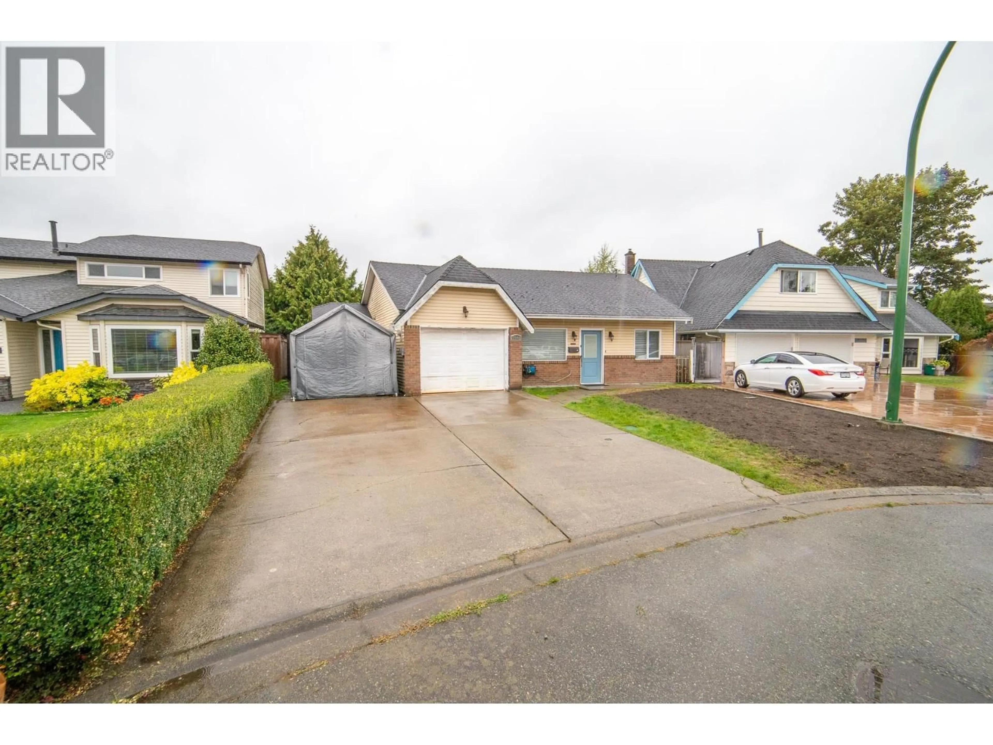 A pic from outside/outdoor area/front of a property/back of a property/a pic from drone, street for 5346 HAZEL COURT, Delta British Columbia V4K4G9