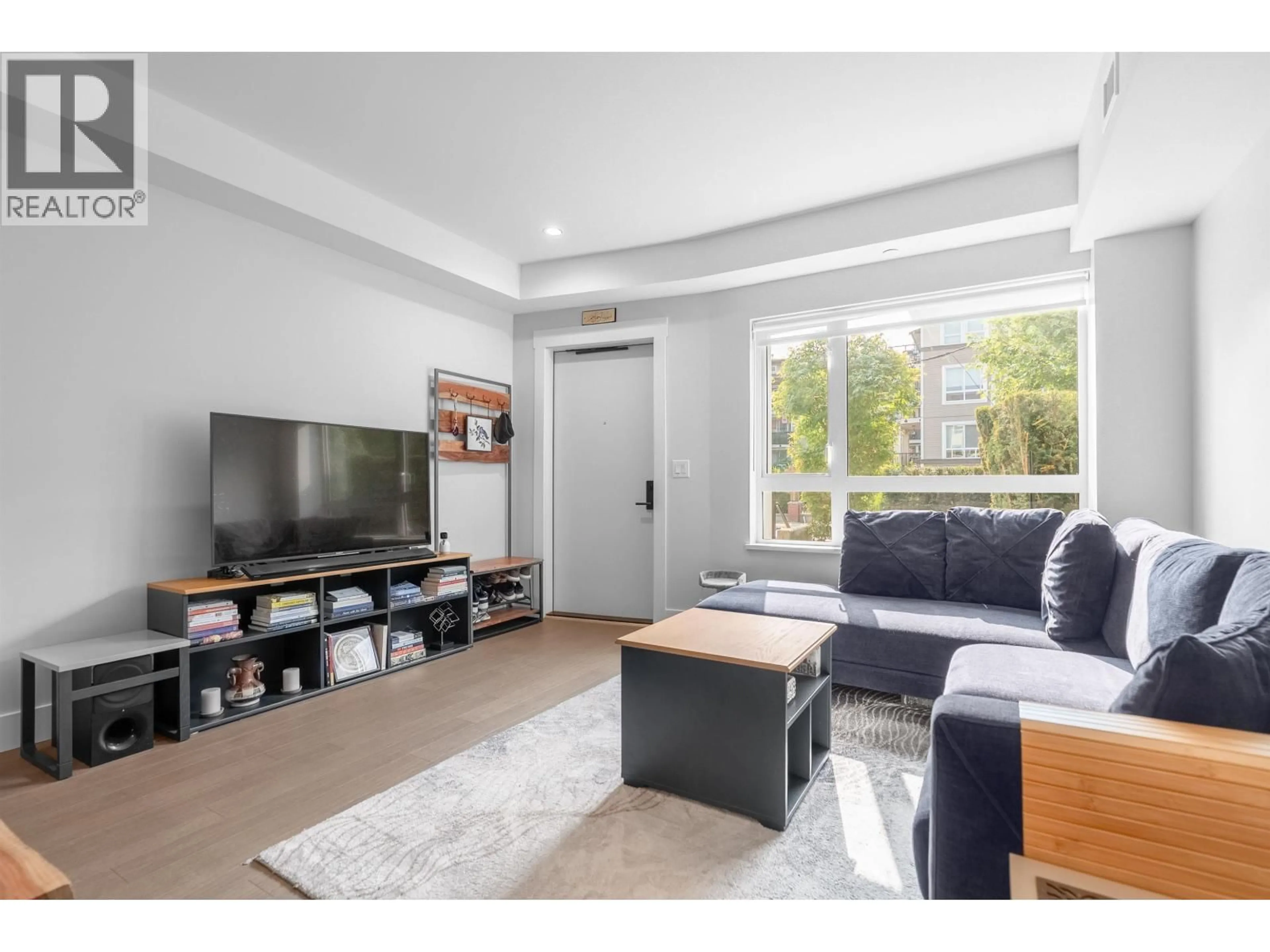 Living room with furniture, unknown for 106 - 12040 PLAZA STREET, Maple Ridge British Columbia V2X5X9