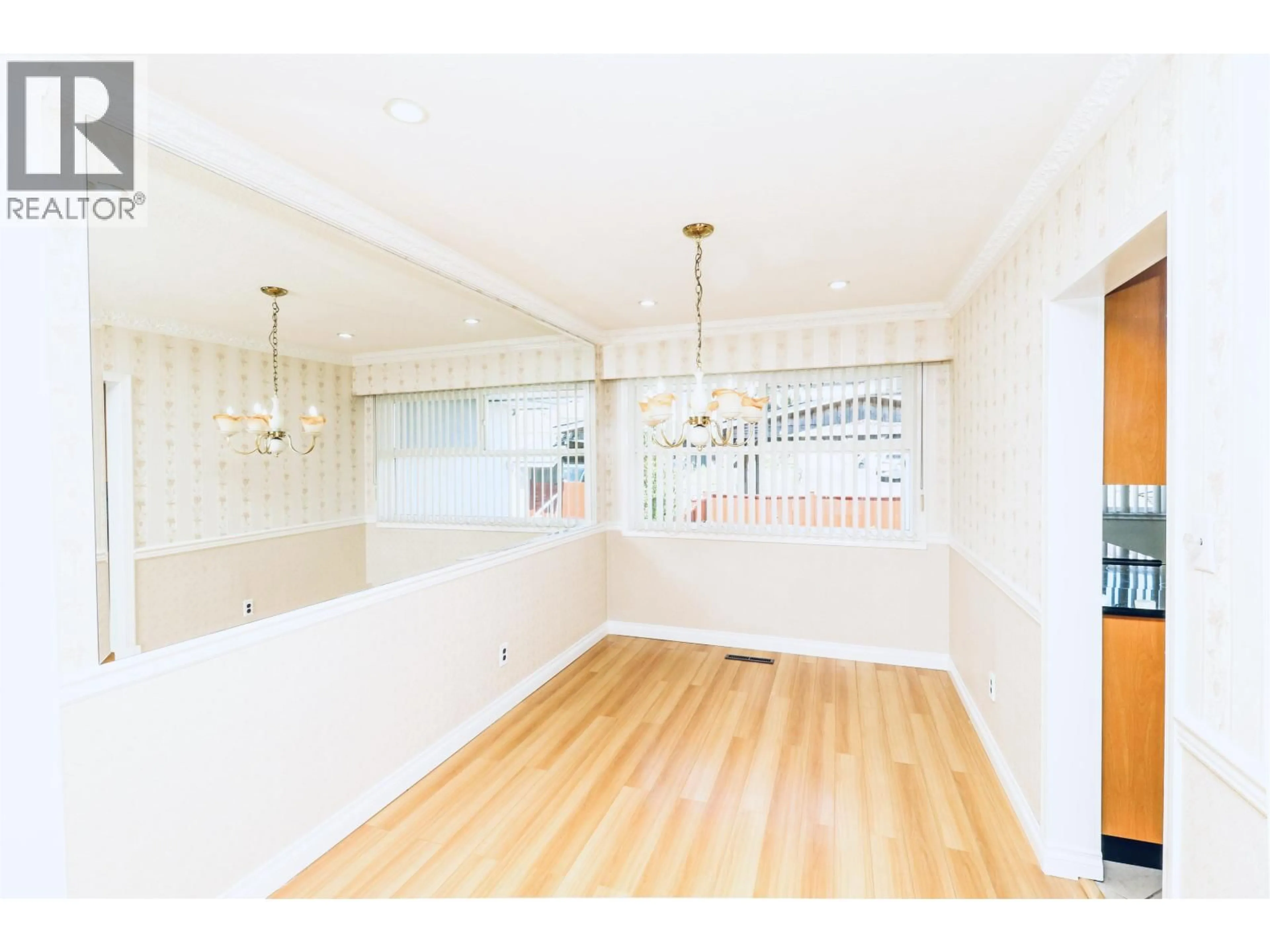 Unknown for 4459 RUMBLE STREET, Burnaby British Columbia V5J2A4