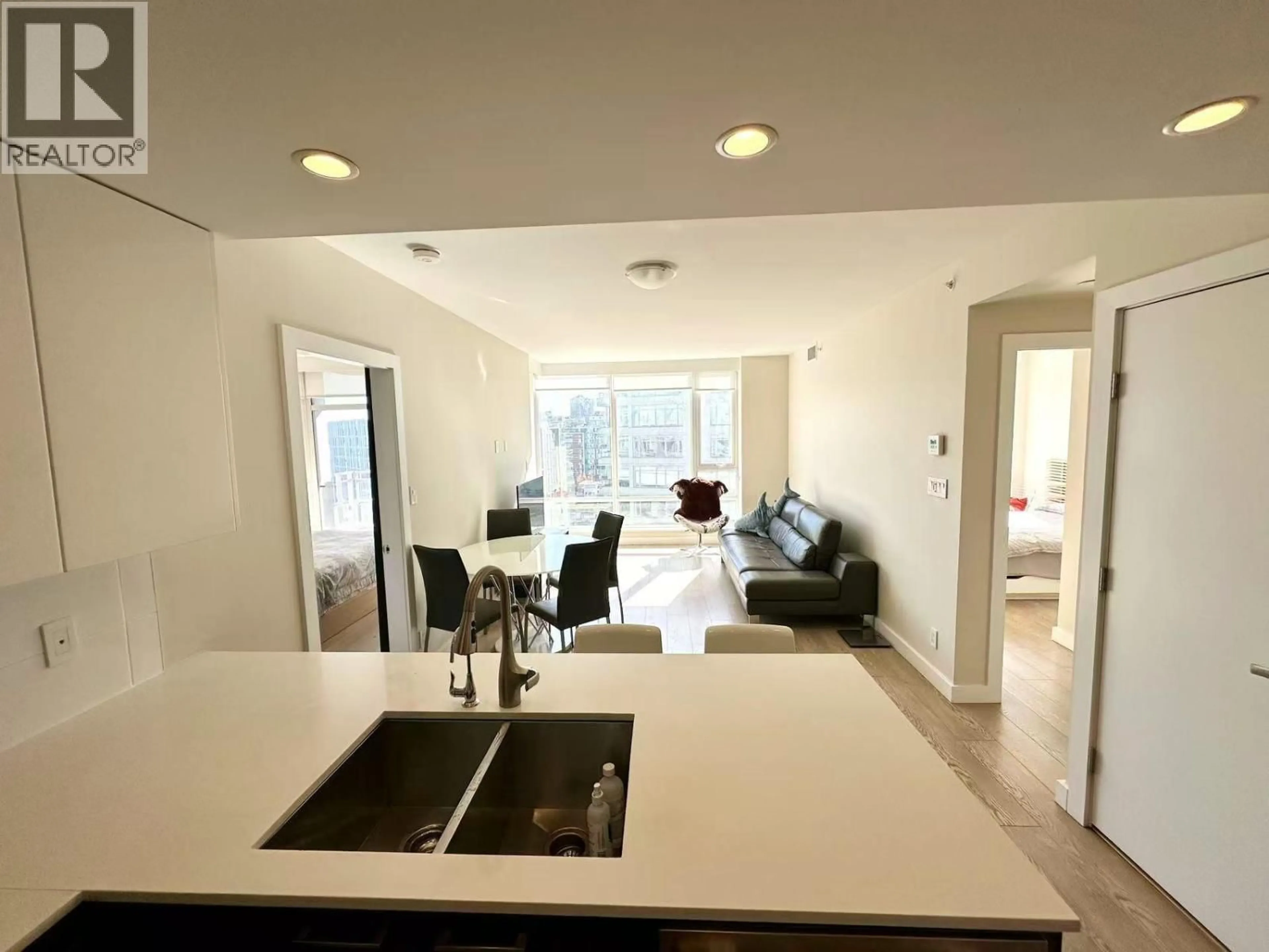 Unknown for 1701 - 1618 QUEBEC STREET, Vancouver British Columbia V6A0C5