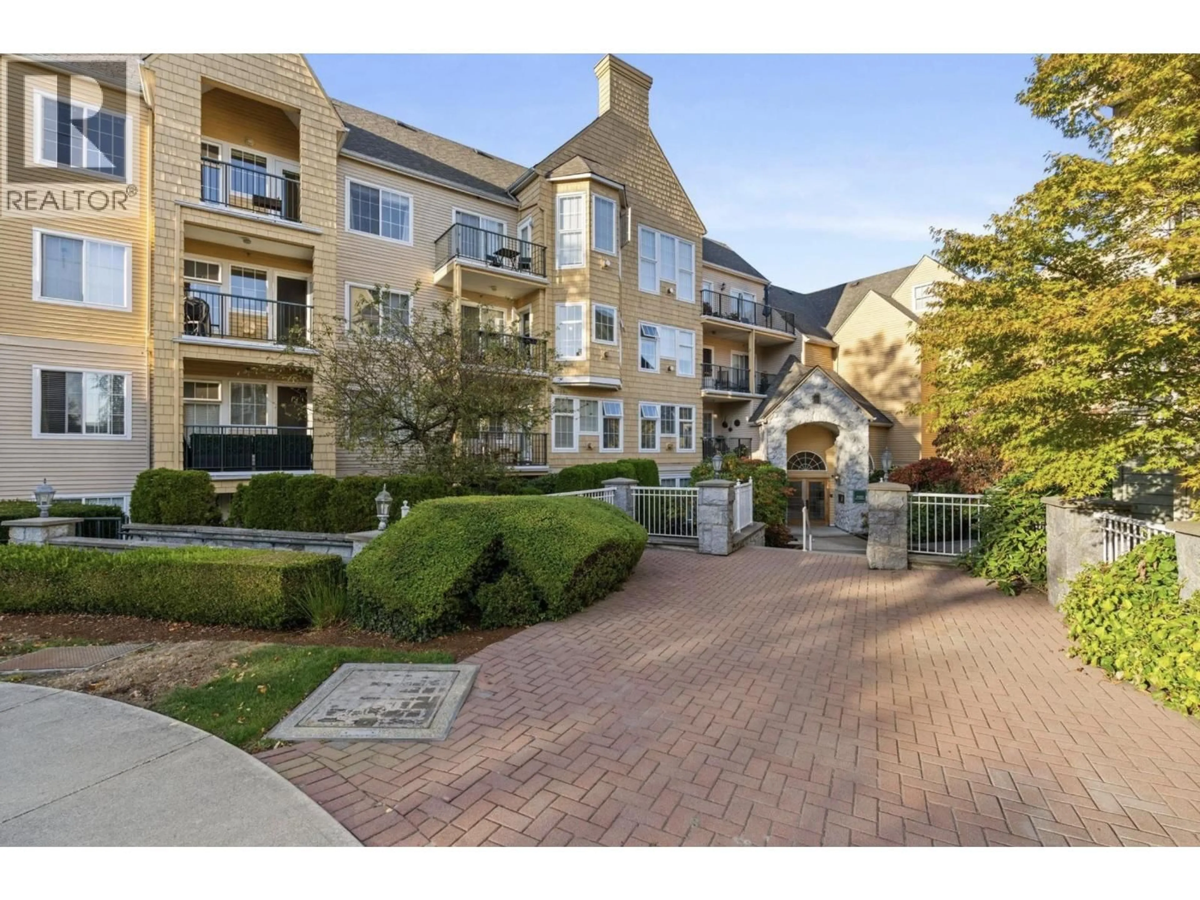 Patio, unknown for PH5 - 5555 13A AVENUE, Delta British Columbia V4M2E7