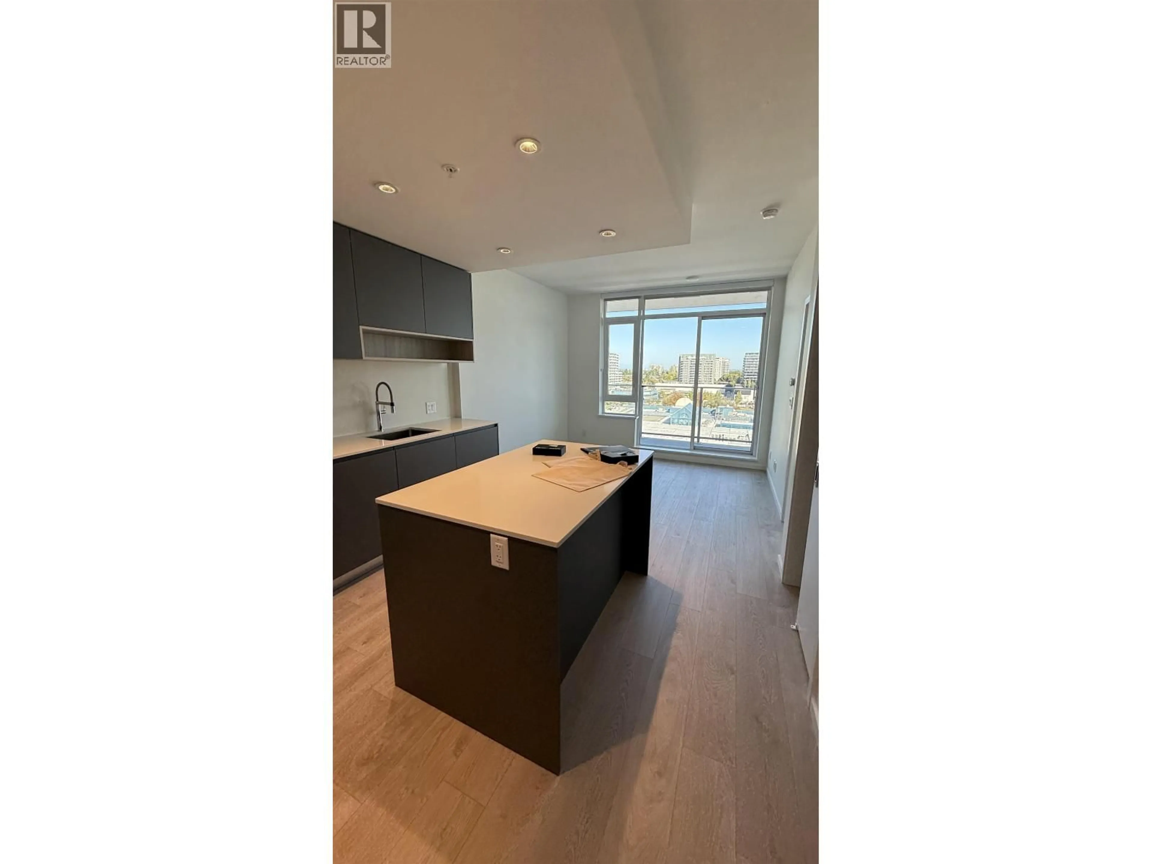 Open concept kitchen, unknown for 859 - 6600 MINORU BOULEVARD, Richmond British Columbia V6Y0N3