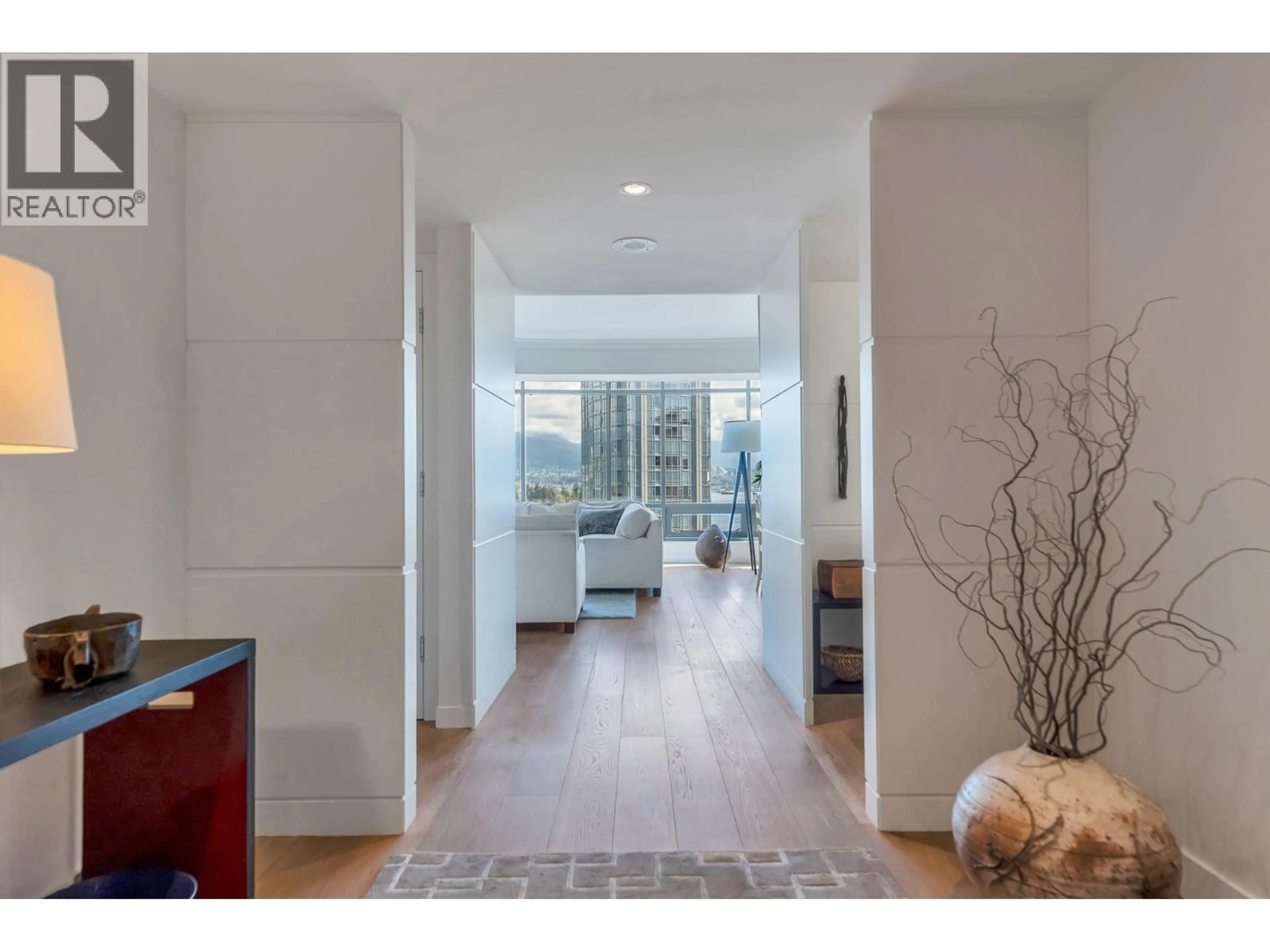 Indoor entryway for 11A - 1500 ALBERNI STREET, Vancouver British Columbia V6G3C9