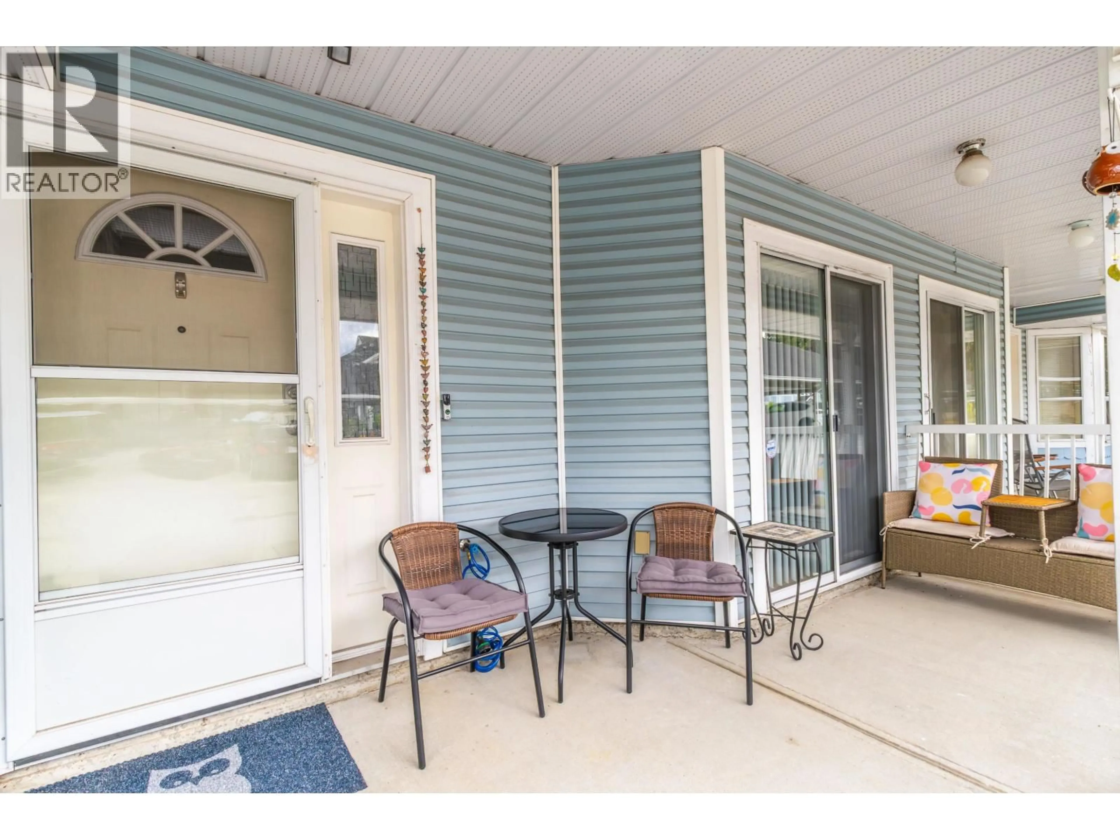 Patio, street for 44 - 20554 118 AVENUE, Maple Ridge British Columbia V2X0S3