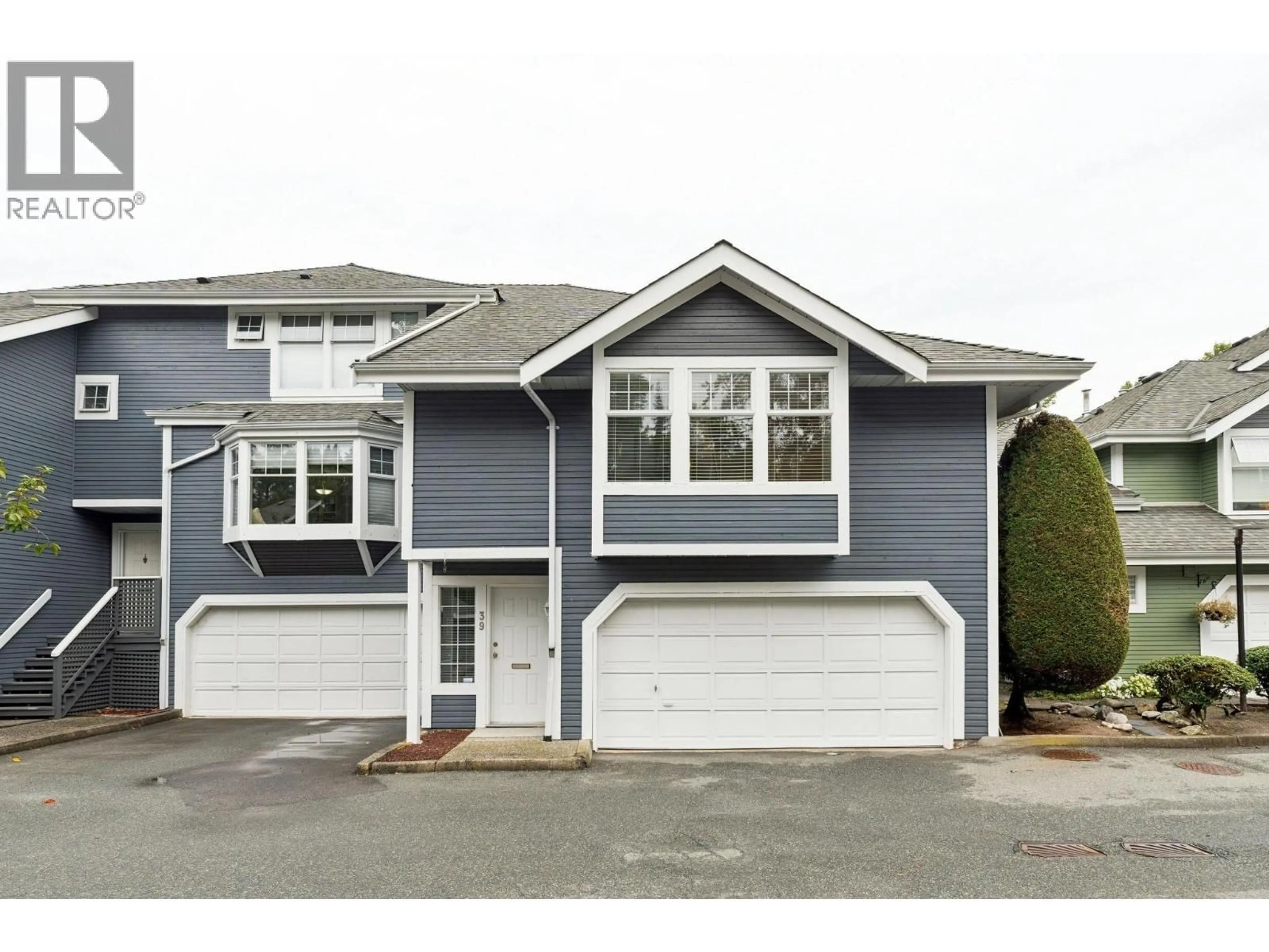 Home with vinyl exterior material, street for 39 - 1140 FALCON DRIVE, Coquitlam British Columbia V3E2J8