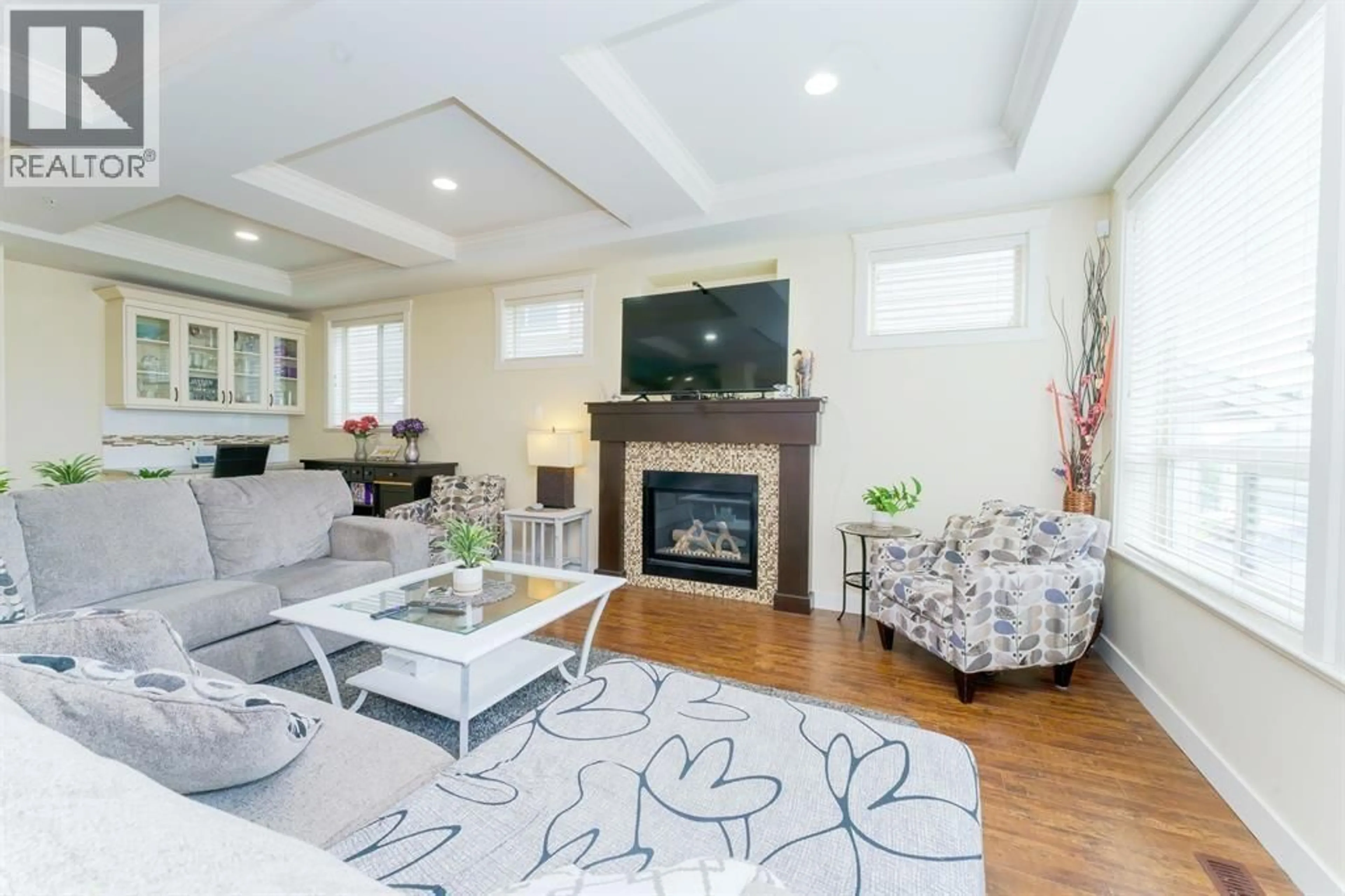 Living room with furniture, unknown for 24787 105A AVENUE, Maple Ridge British Columbia V2W0G2