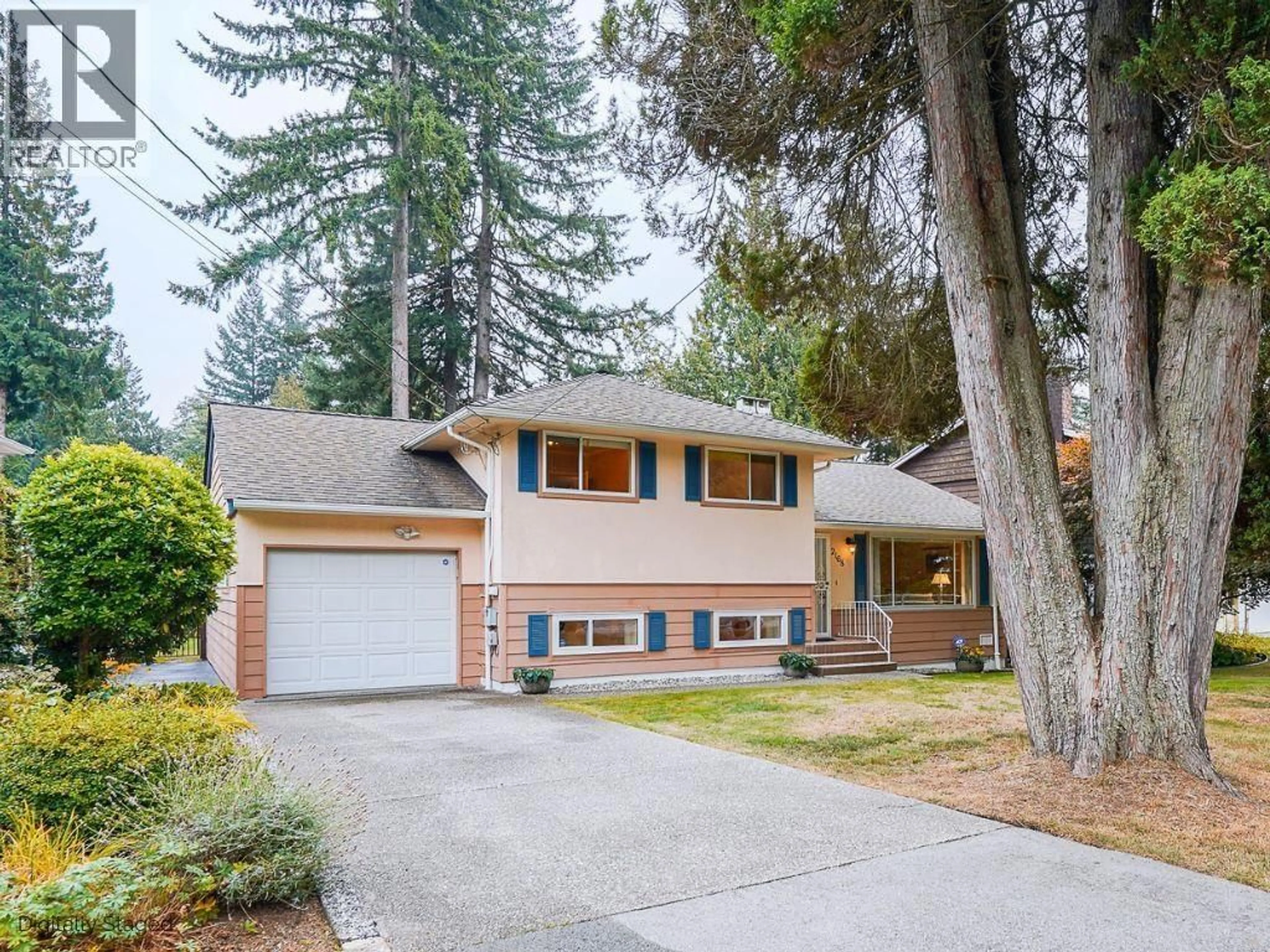 Home with vinyl exterior material, street for 2168 BERKLEY AVENUE, North Vancouver British Columbia V7H1Z7