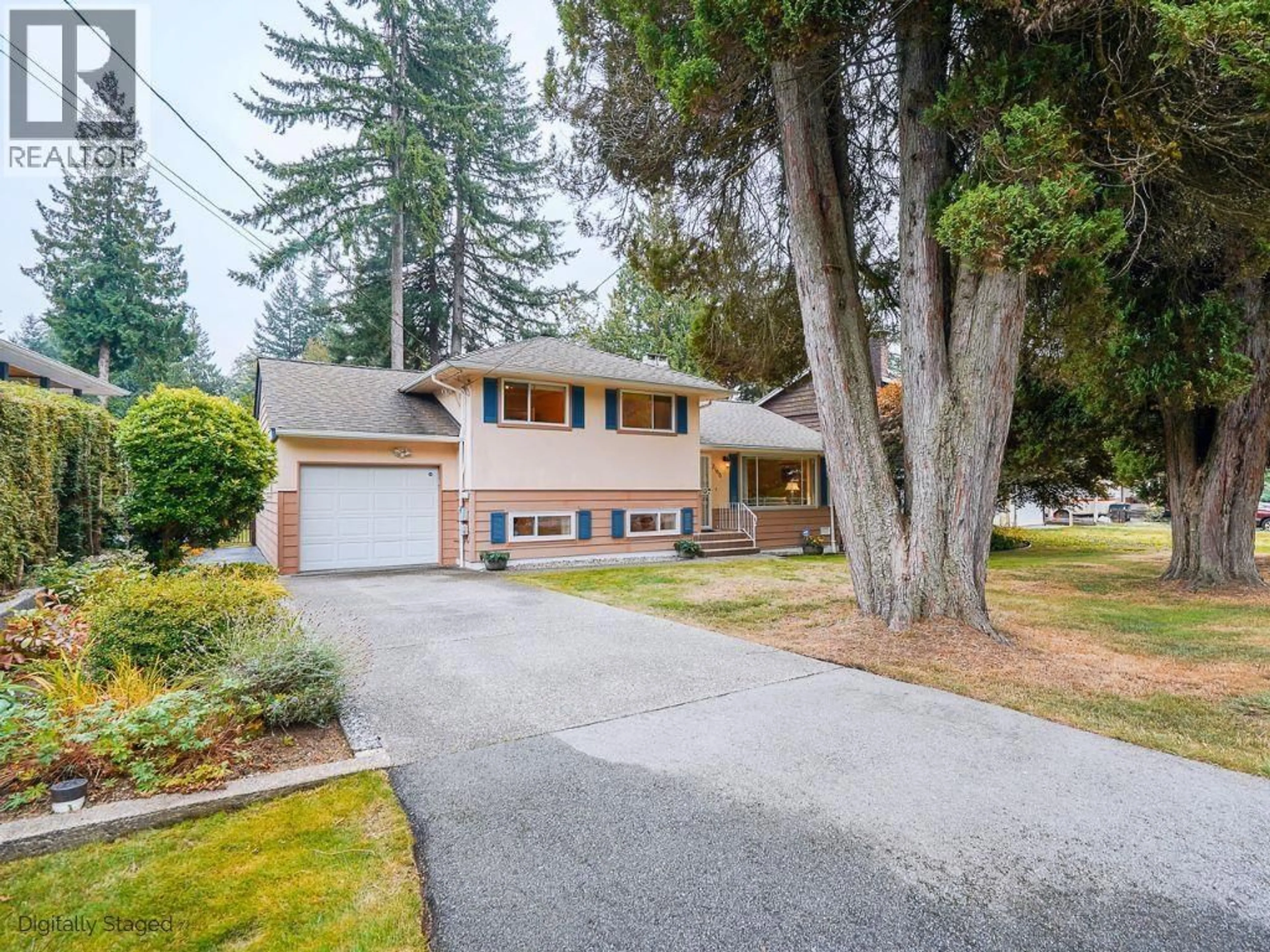 Home with vinyl exterior material, street for 2168 BERKLEY AVENUE, North Vancouver British Columbia V7H1Z7