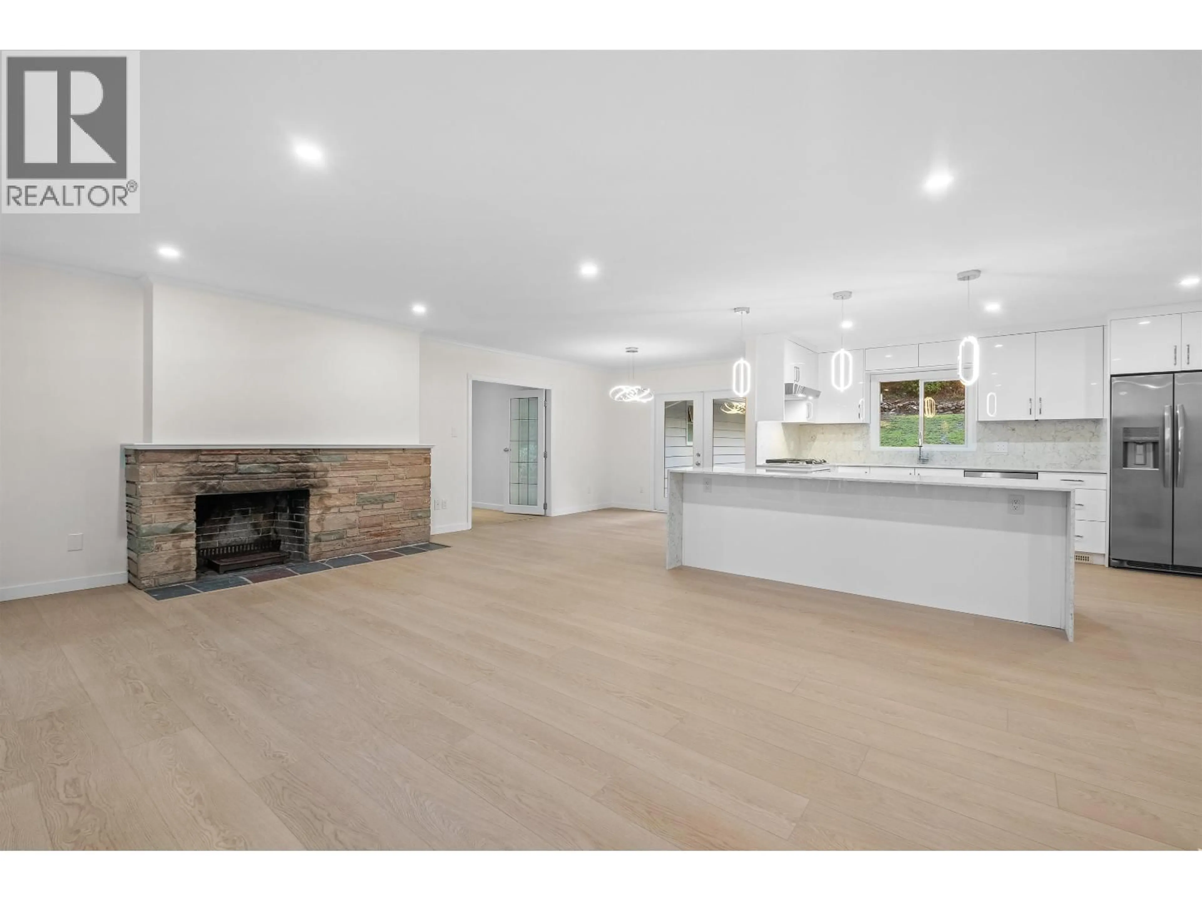 Open concept kitchen, unknown for 441 SOUTHBOROUGH DRIVE, West Vancouver British Columbia V7S1M3