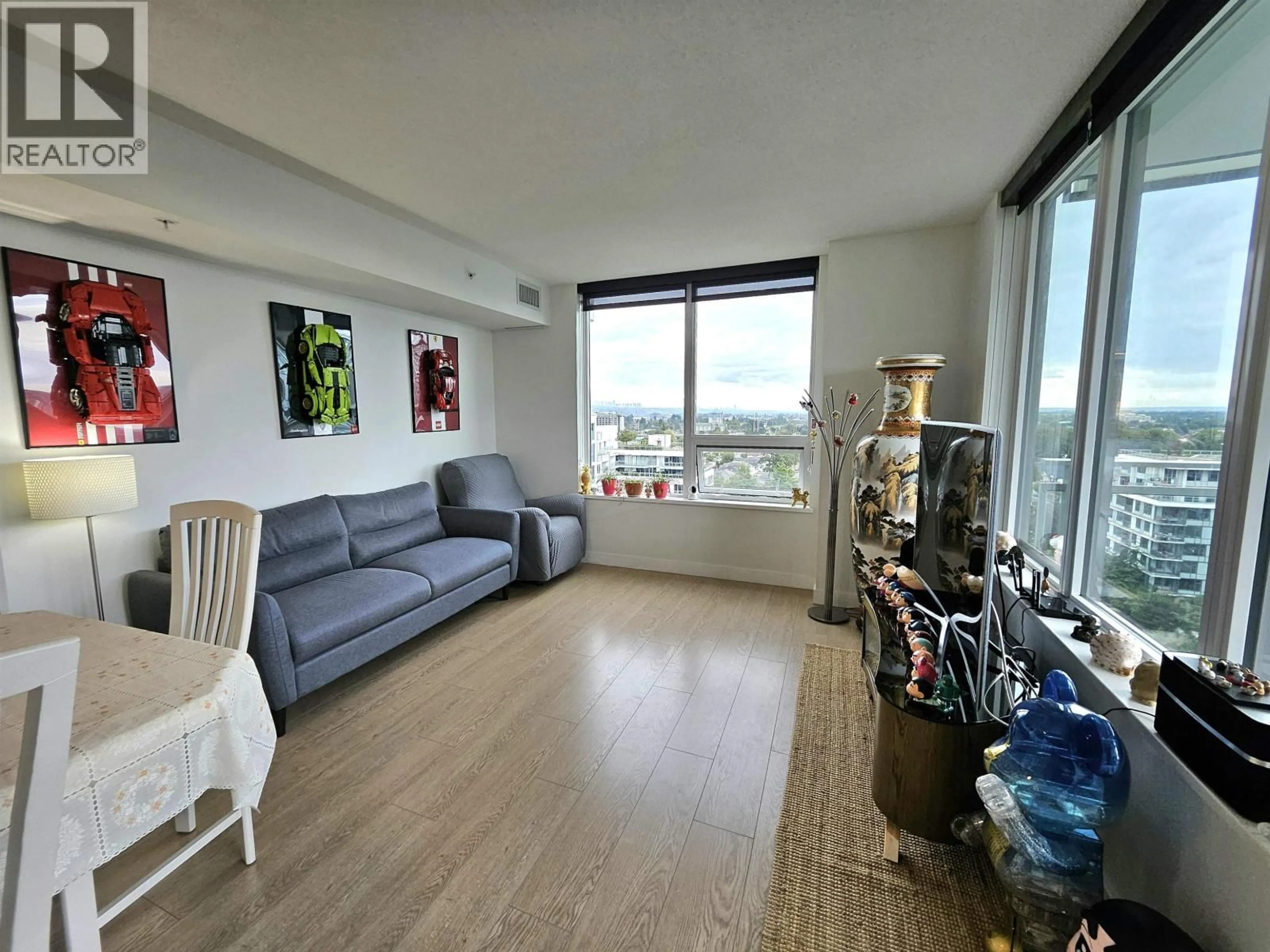 Living room with furniture, unknown for 1705 - 3233 KETCHESON ROAD, Richmond British Columbia V6X0R3