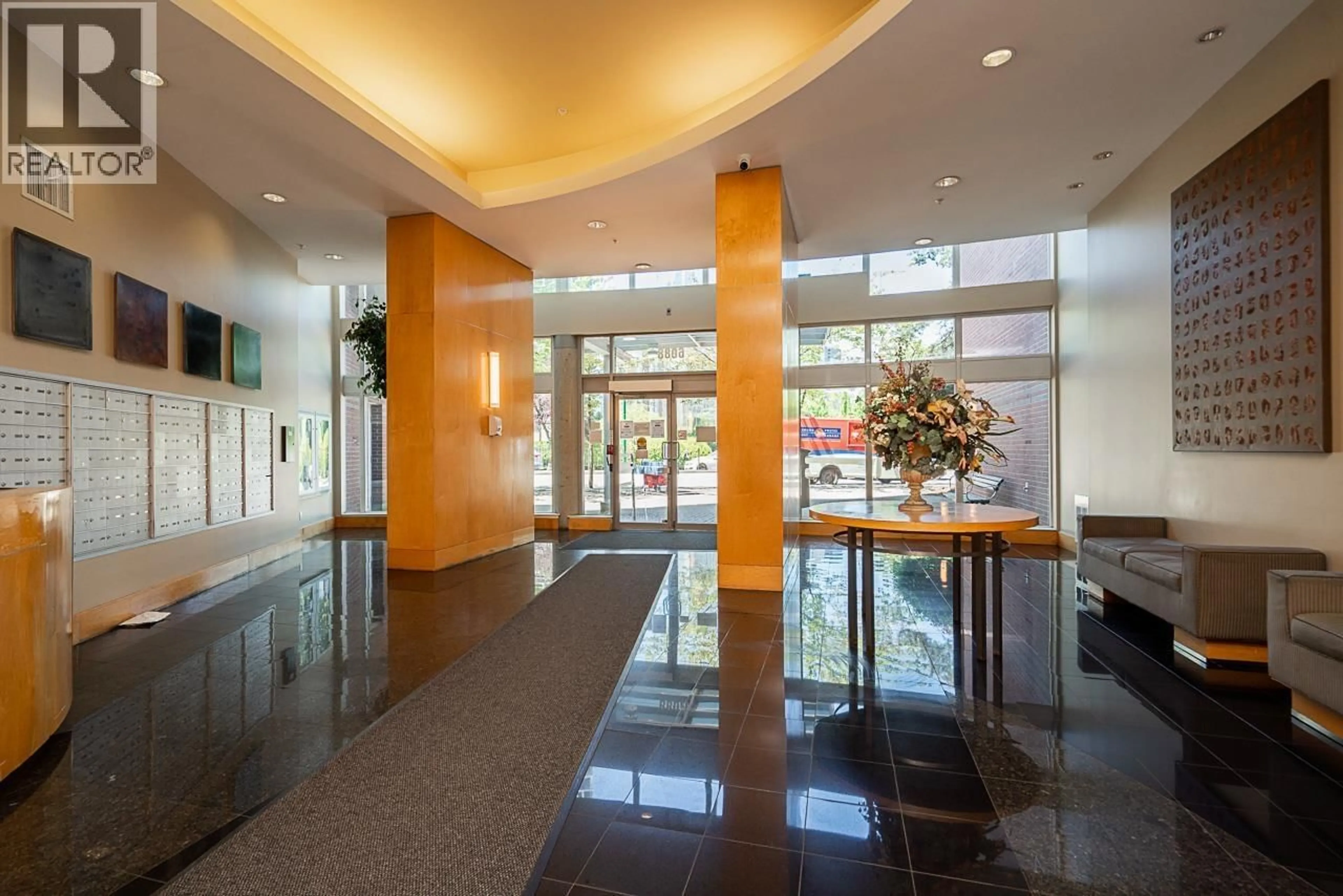 Lobby for 1702 - 6088 WILLINGDON AVENUE, Burnaby British Columbia V5H4V2