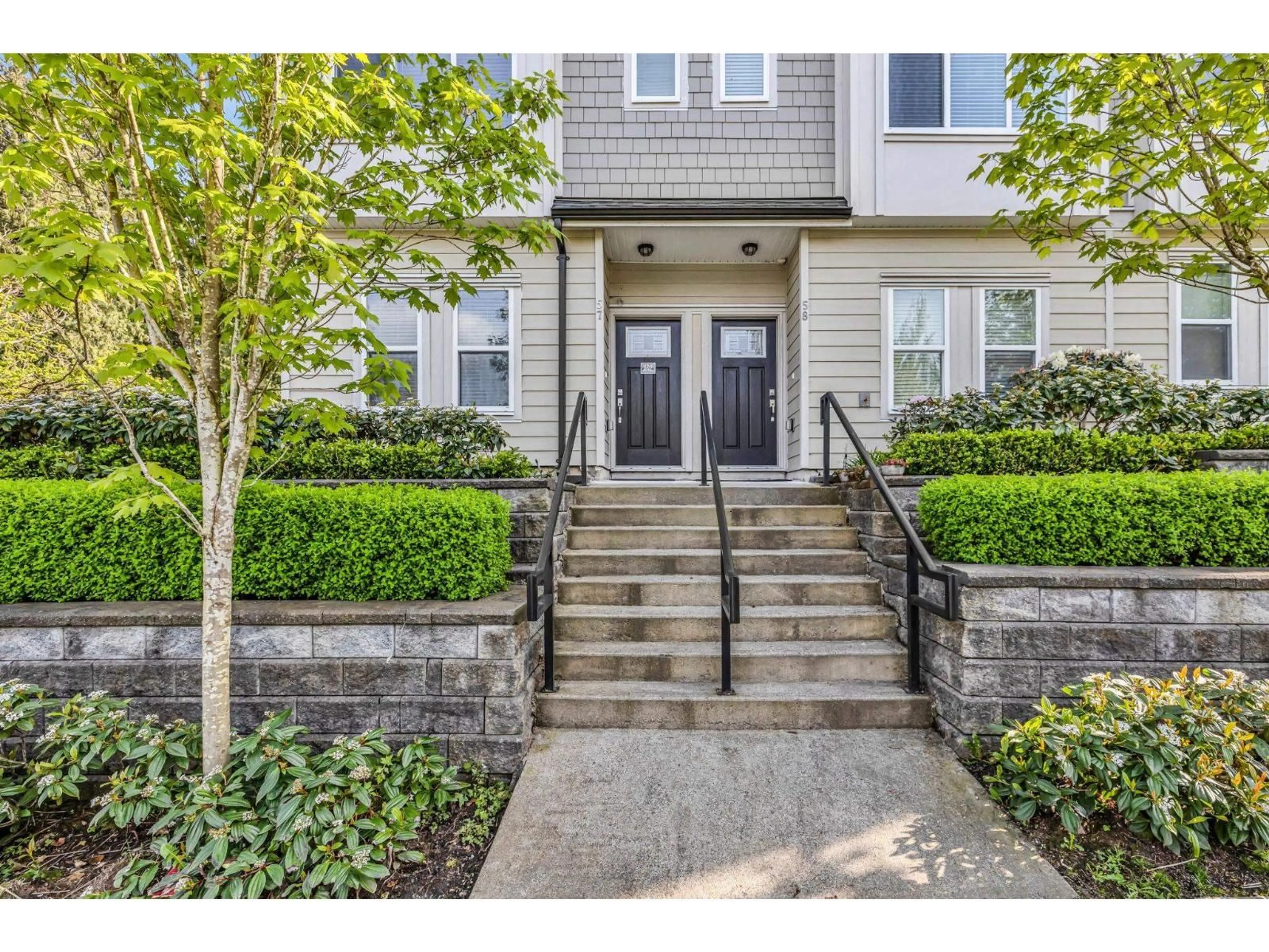 Indoor entryway for 57 - 13670 62, Surrey British Columbia V3X0H8