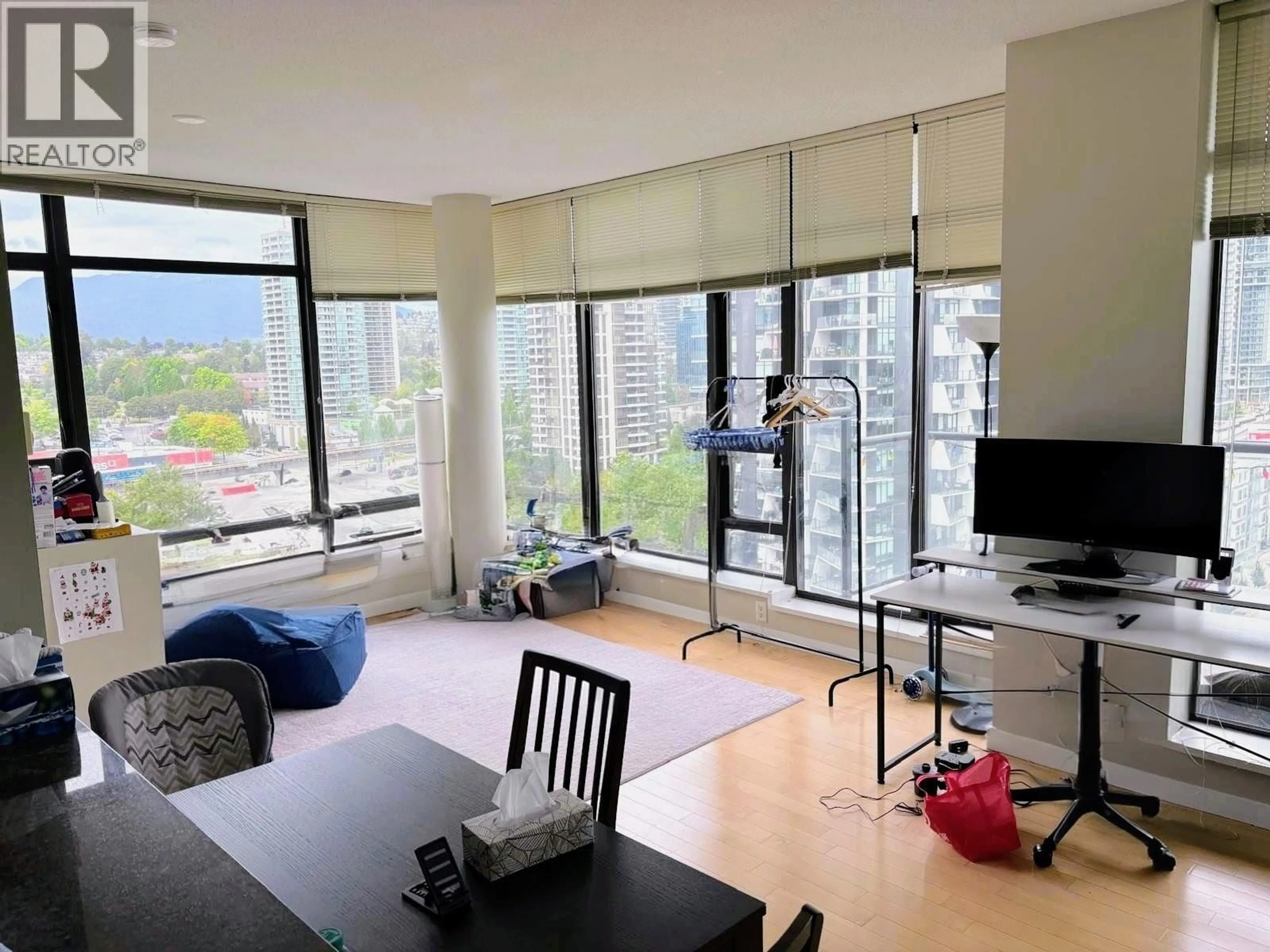 A pic of a room for 1703 - 4250 DAWSON STREET, Burnaby British Columbia V5C4B1