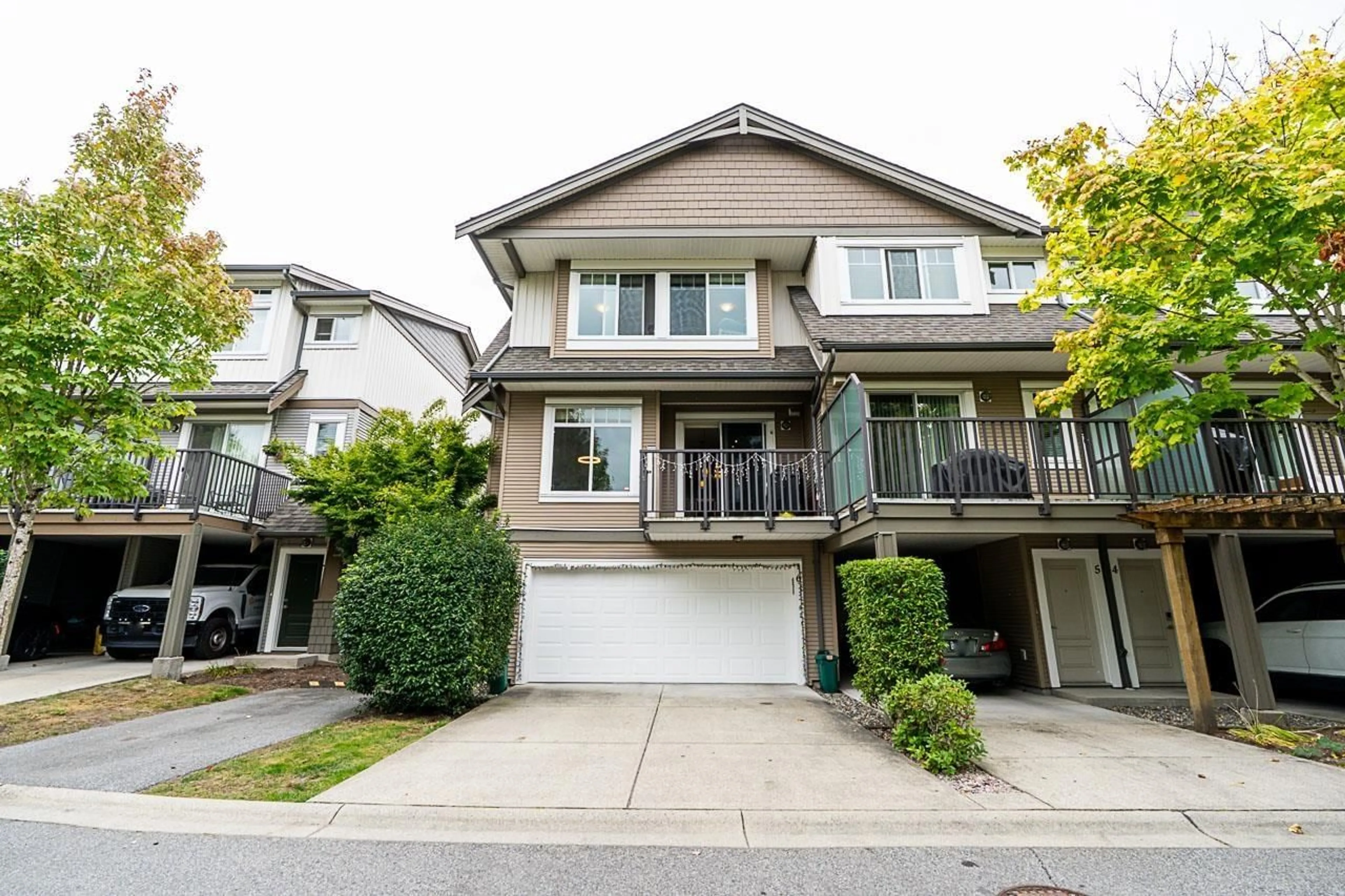 Unknown for 6 - 8250 209B, Langley British Columbia V2Y0J7