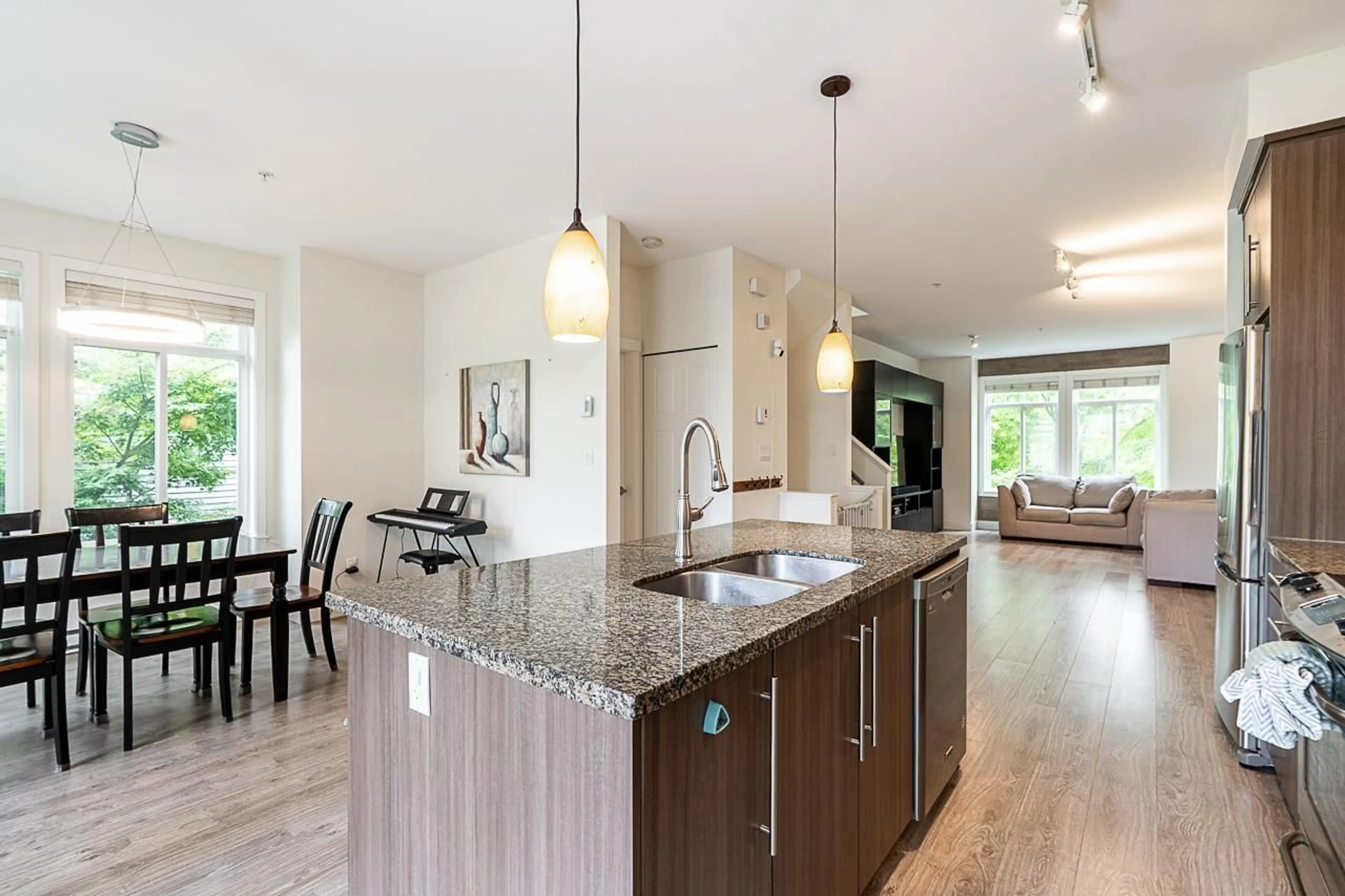 Open concept kitchen, unknown for 6 - 8250 209B, Langley British Columbia V2Y0J7