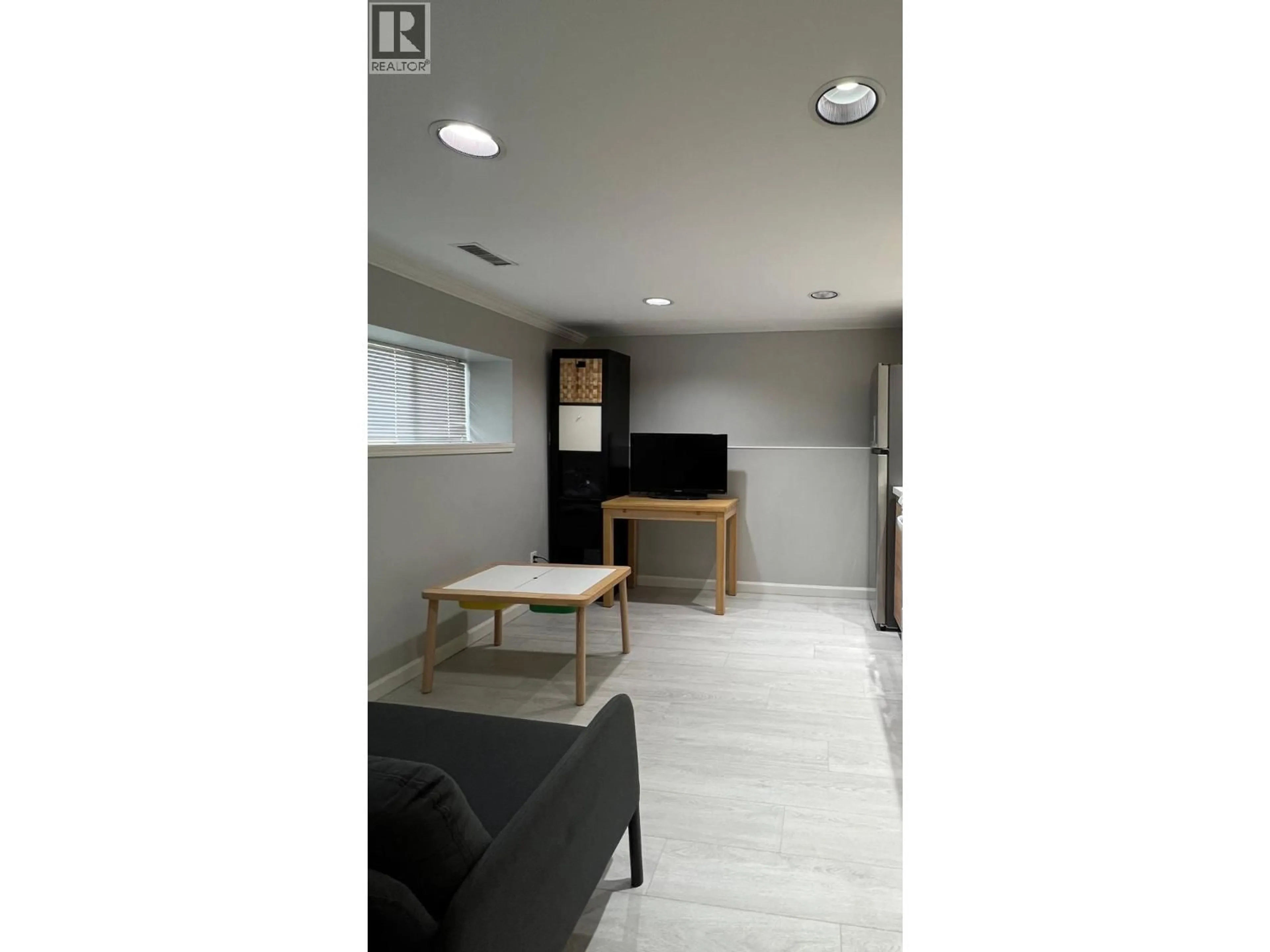 Unknown for 7688 BURGESS STREET, Burnaby British Columbia V3N3J2
