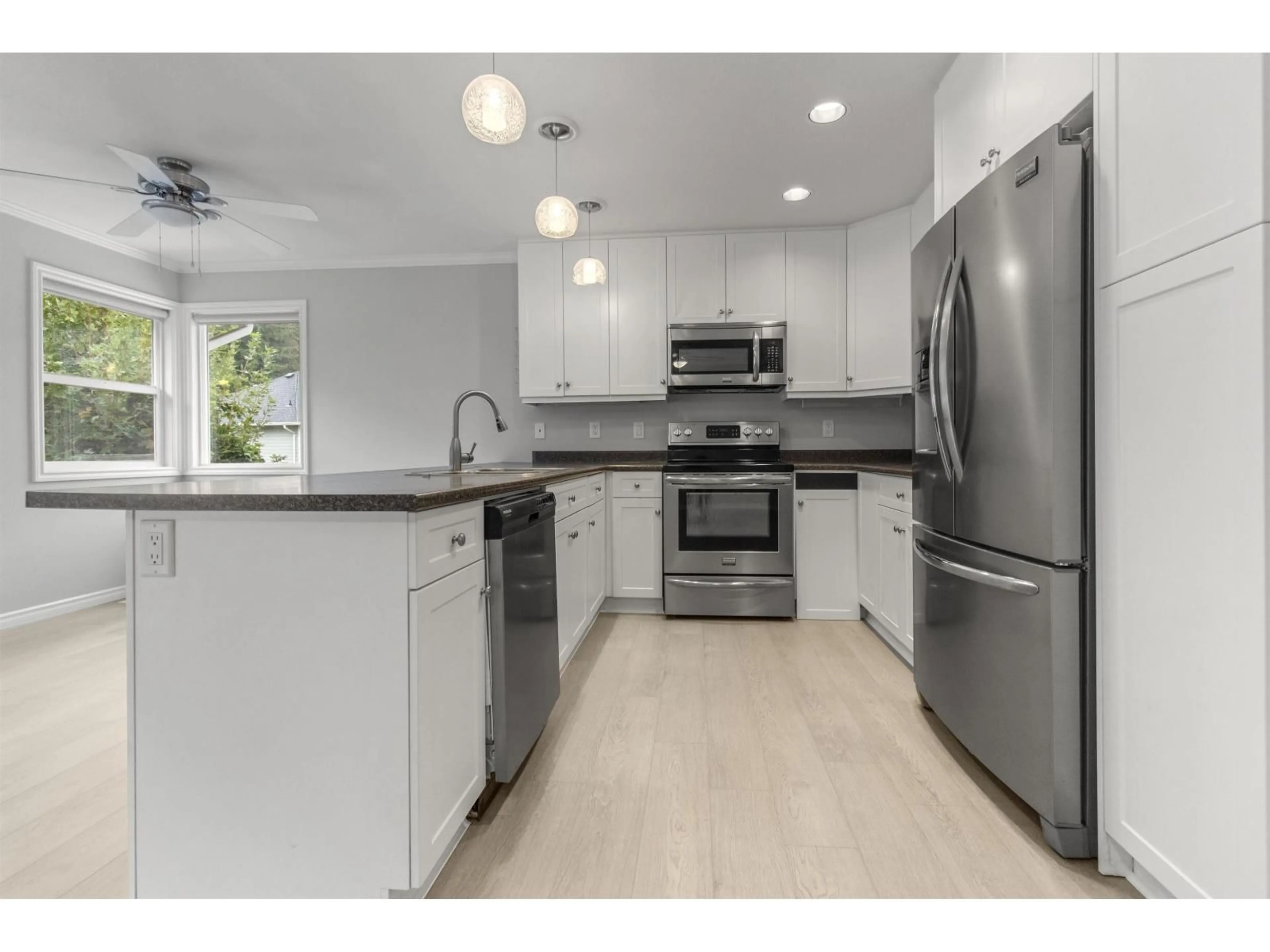 Open concept kitchen, unknown for 5409 WESTWOOD DRIVE, Chilliwack British Columbia V2R5R5