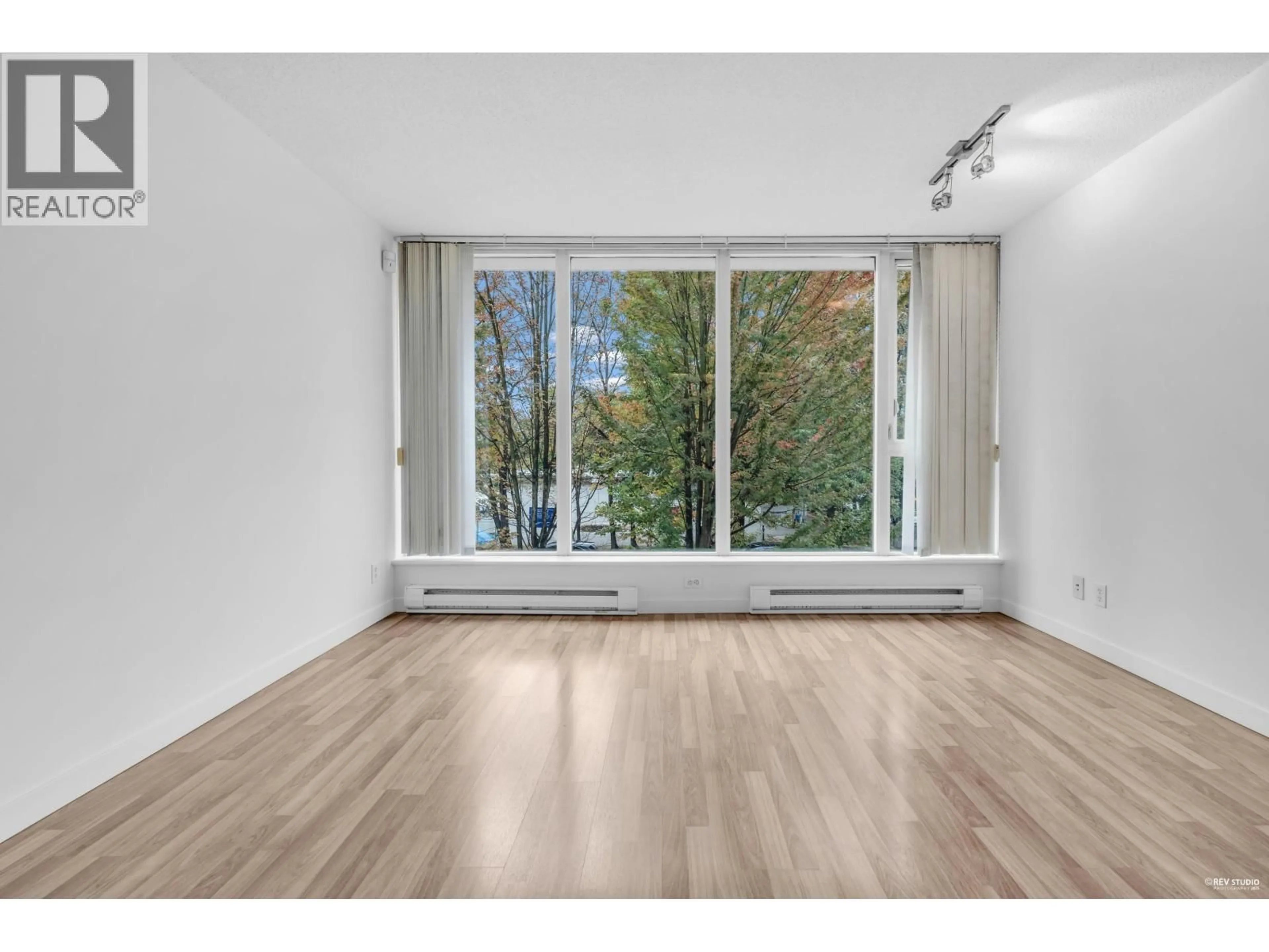 A pic of a room for 301 - 5028 KWANTLEN STREET, Richmond British Columbia V6X4K2