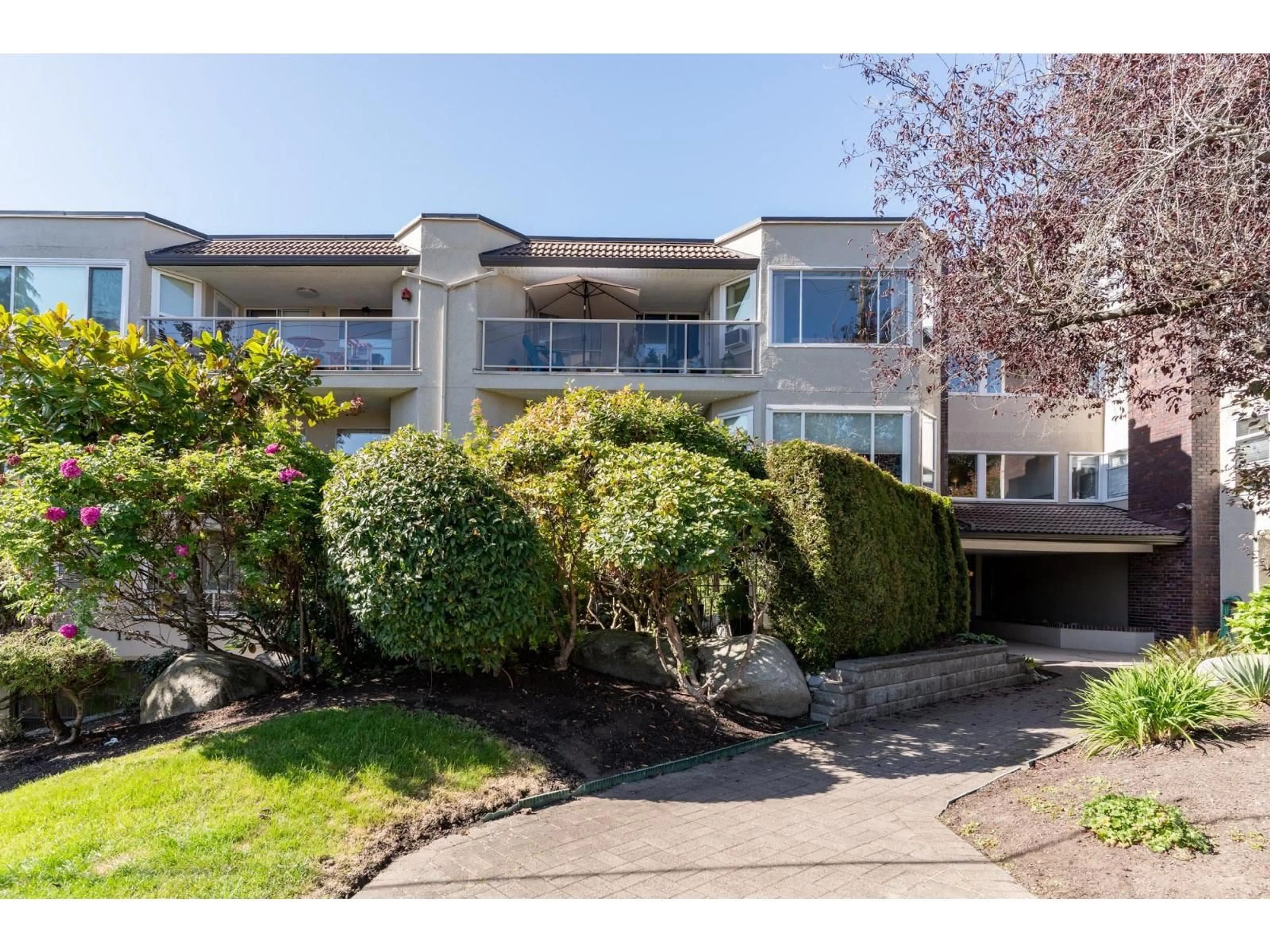 Unknown for 501 - 1225 MERKLIN, White Rock British Columbia V4B4B8