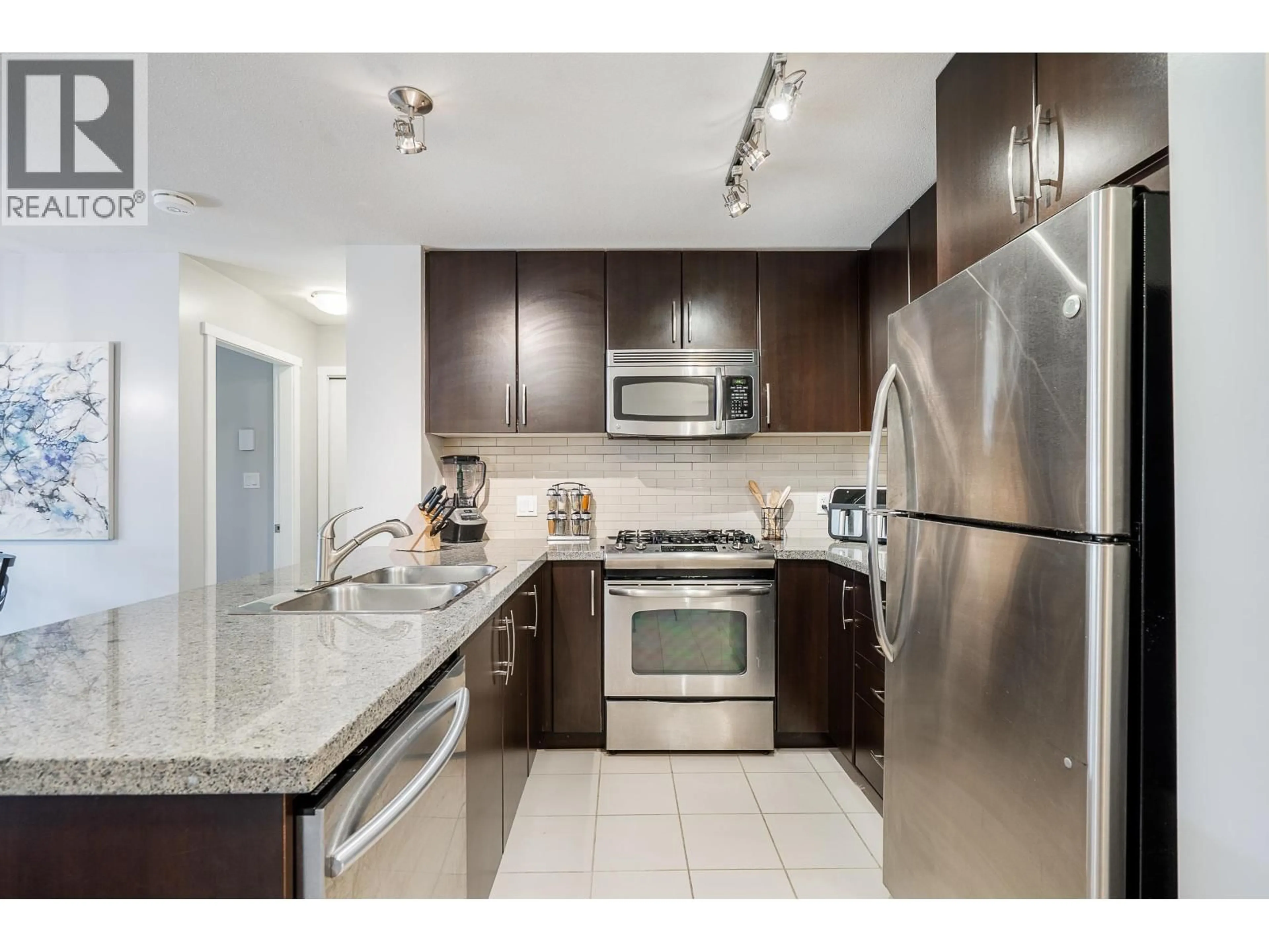 Standard kitchen, ceramic/tile floor for 315 - 701 KLAHANIE DRIVE, Port Moody British Columbia V3H5L6