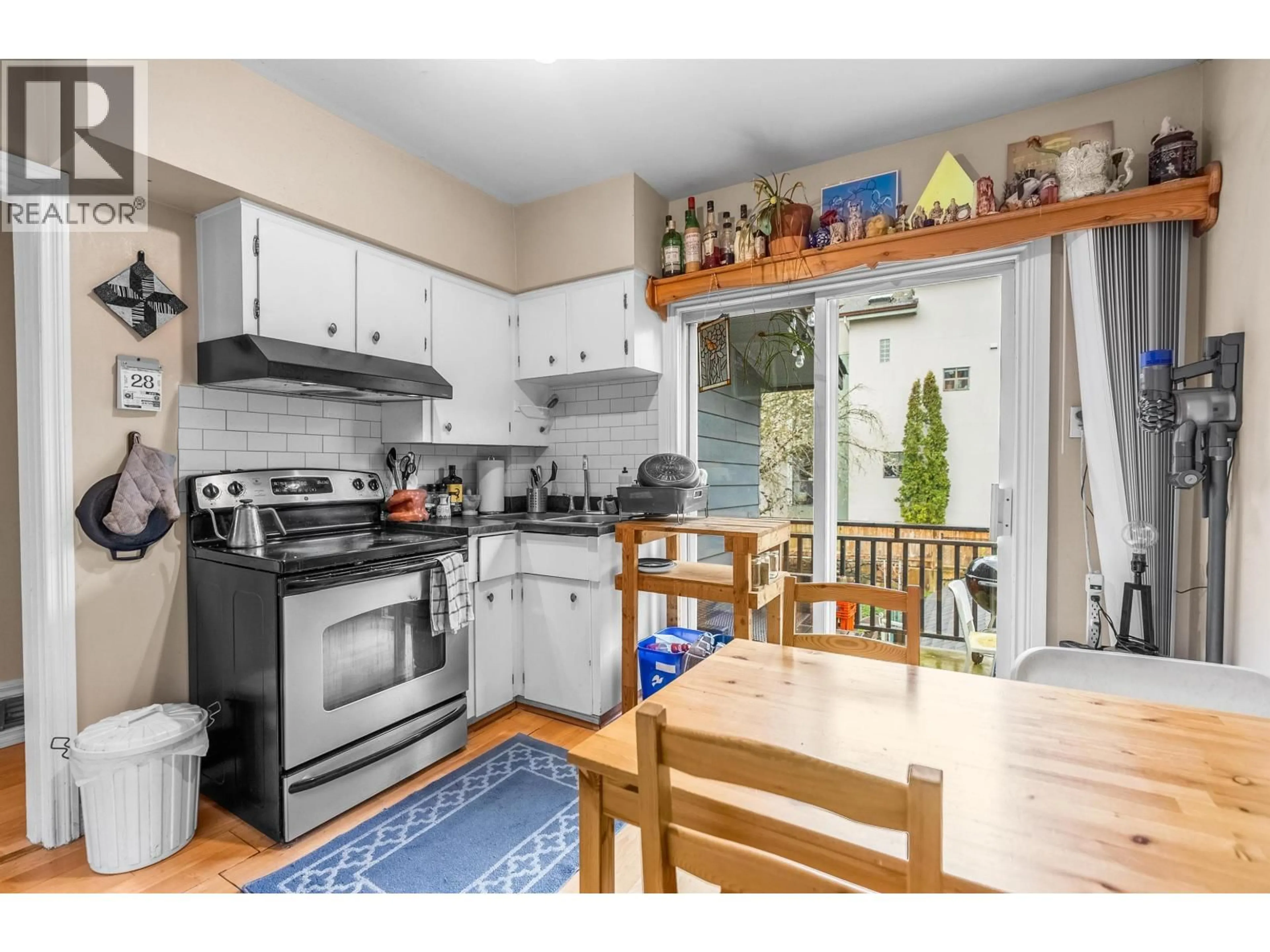 Unknown for 610 SALSBURY DRIVE, Vancouver British Columbia V5L3Z9