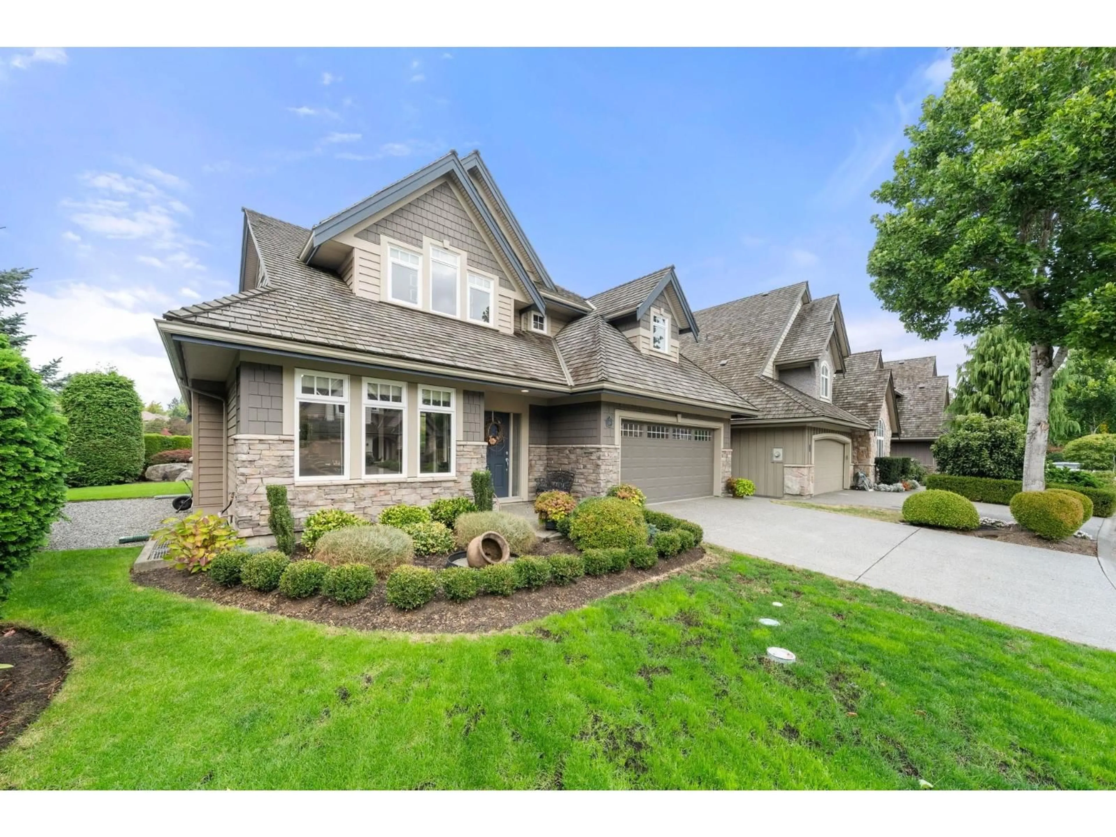 Home with brick exterior material, street for 19 - 3300 157A, Surrey British Columbia V3Z2P2