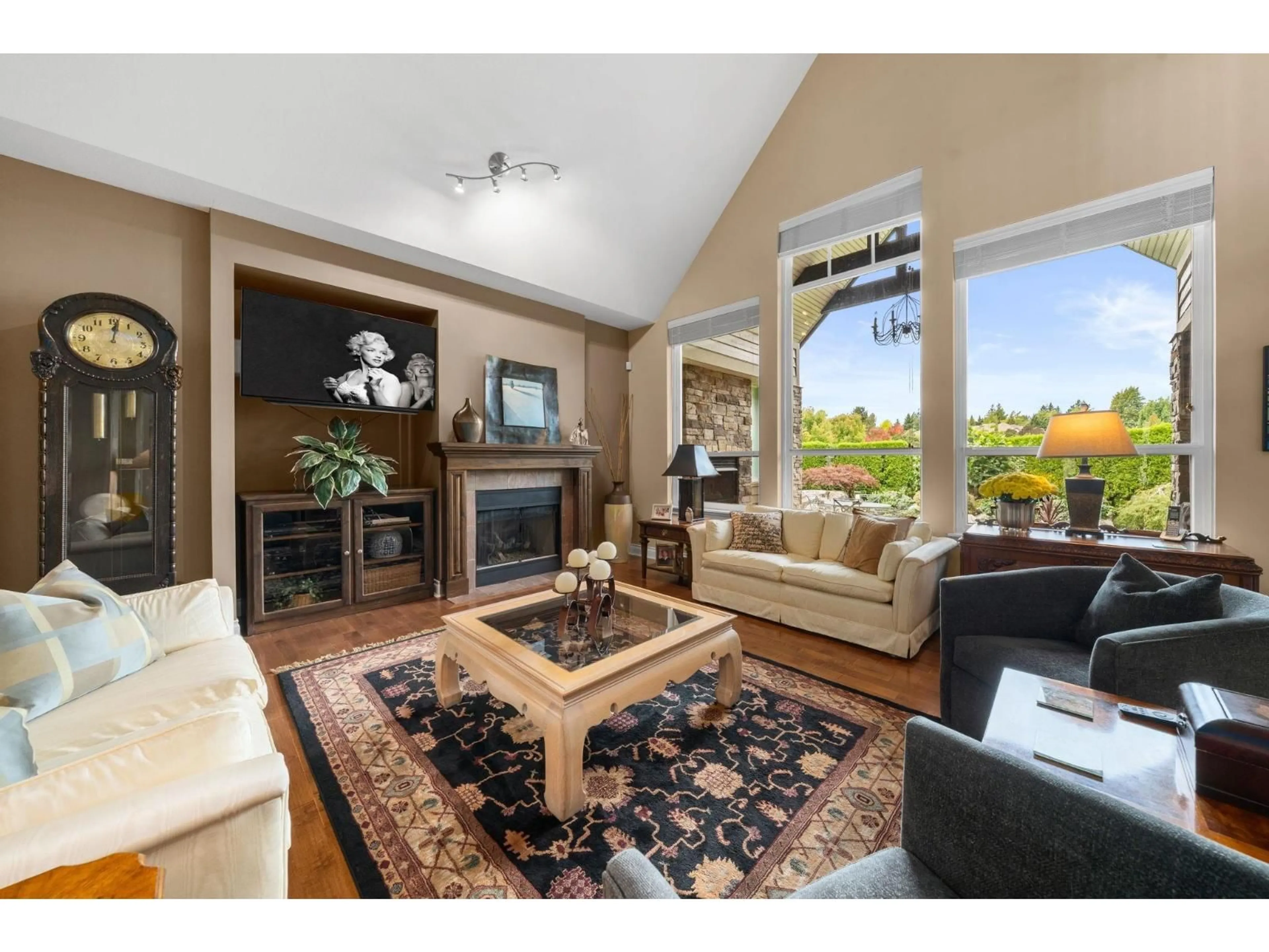 Living room with furniture, unknown for 19 - 3300 157A, Surrey British Columbia V3Z2P2